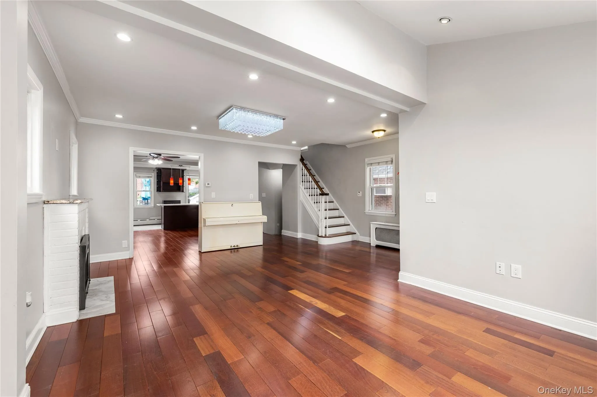 6148 220th Street, New York, NY, 3 Bedrooms Bedrooms, 8 Rooms Rooms,3 BathroomsBathrooms,Residential,For Rent,220th,0,1024330 6148 220th Street, New York, NY, 3 Bedrooms Bedrooms, 8 Rooms Rooms,3 BathroomsBathrooms,Residential,For Rent,220th,0,1024330