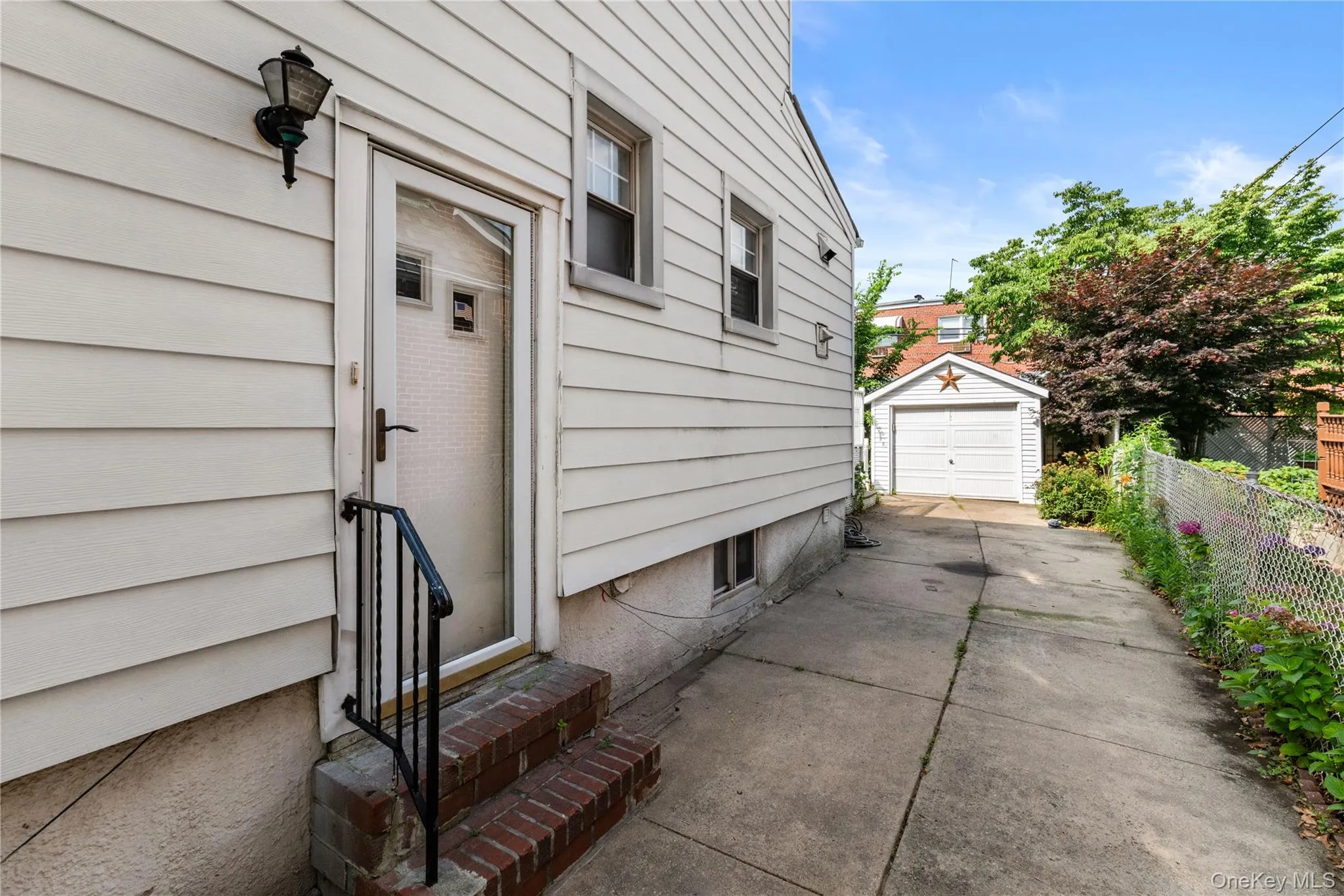 6148 220th Street, New York, NY, 3 Bedrooms Bedrooms, 8 Rooms Rooms,3 BathroomsBathrooms,Residential,For Rent,220th,0,1024330 6148 220th Street, New York, NY, 3 Bedrooms Bedrooms, 8 Rooms Rooms,3 BathroomsBathrooms,Residential,For Rent,220th,0,1024330