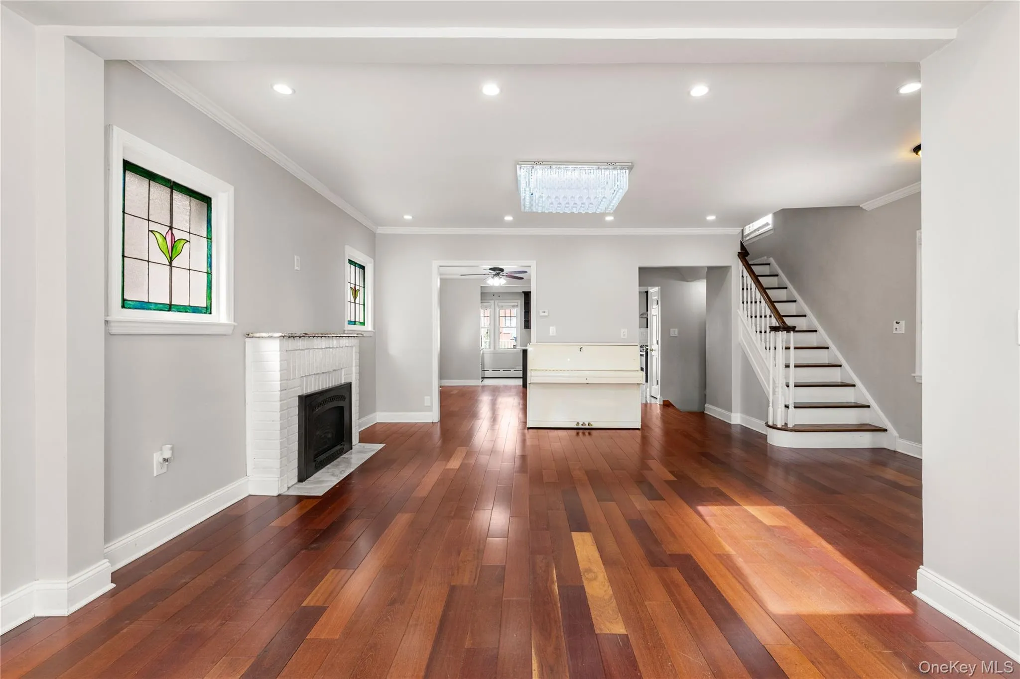 6148 220th Street, New York, NY, 3 Bedrooms Bedrooms, 8 Rooms Rooms,3 BathroomsBathrooms,Residential,For Rent,220th,0,1024330 6148 220th Street, New York, NY, 3 Bedrooms Bedrooms, 8 Rooms Rooms,3 BathroomsBathrooms,Residential,For Rent,220th,0,1024330