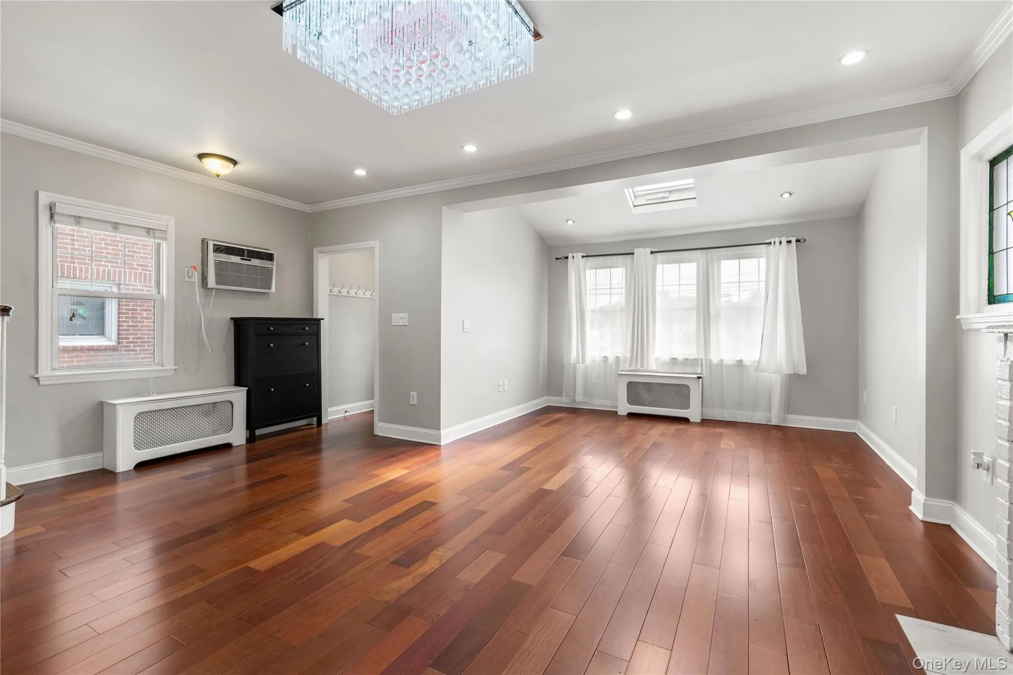 6148 220th Street, New York, NY, 3 Bedrooms Bedrooms, 8 Rooms Rooms,3 BathroomsBathrooms,Residential,For Rent,220th,0,1024330 6148 220th Street, New York, NY, 3 Bedrooms Bedrooms, 8 Rooms Rooms,3 BathroomsBathrooms,Residential,For Rent,220th,0,1024330