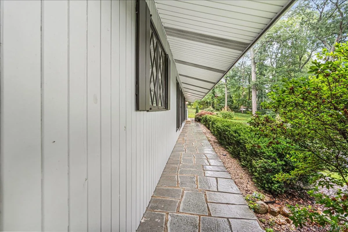 6 Cherry Lane, Oyster Bay, NY, 4 Bedrooms Bedrooms, 8 Rooms Rooms,3 BathroomsBathrooms,Residential,For Rent,Cherry,0,1024332 6 Cherry Lane, Oyster Bay, NY, 4 Bedrooms Bedrooms, 8 Rooms Rooms,3 BathroomsBathrooms,Residential,For Rent,Cherry,0,1024332