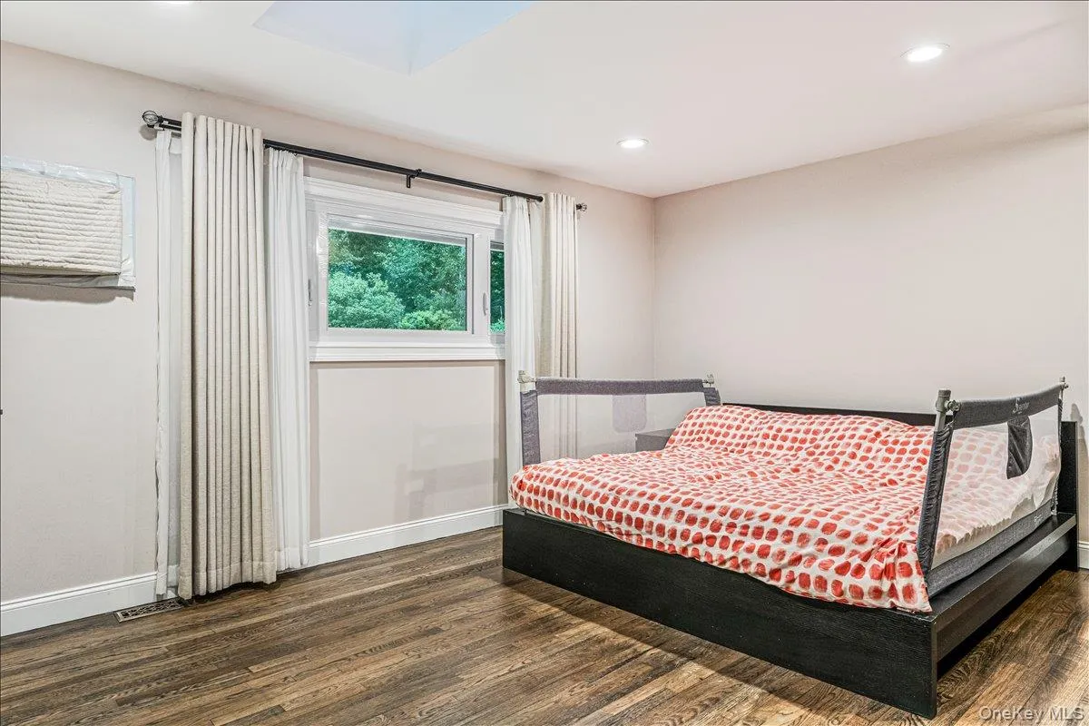 6 Cherry Lane, Oyster Bay, NY, 4 Bedrooms Bedrooms, 8 Rooms Rooms,3 BathroomsBathrooms,Residential,For Rent,Cherry,0,1024332 6 Cherry Lane, Oyster Bay, NY, 4 Bedrooms Bedrooms, 8 Rooms Rooms,3 BathroomsBathrooms,Residential,For Rent,Cherry,0,1024332