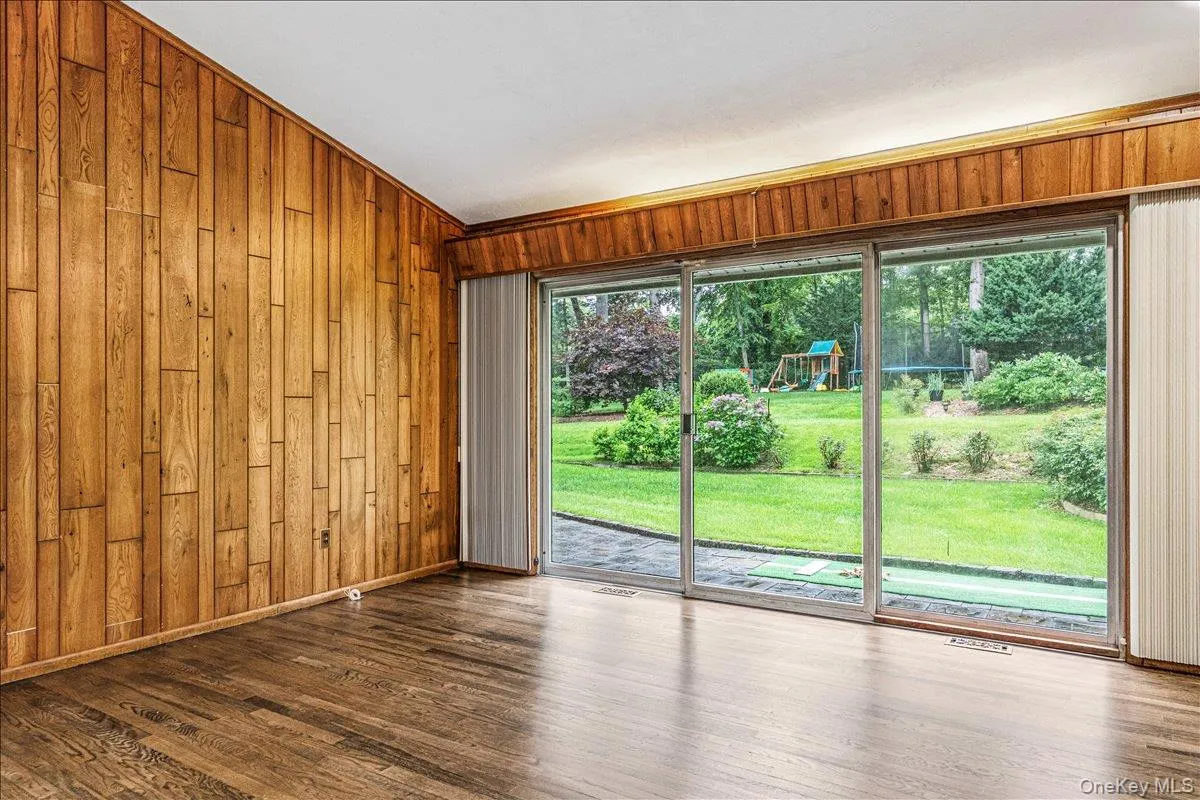 6 Cherry Lane, Oyster Bay, NY, 4 Bedrooms Bedrooms, 8 Rooms Rooms,3 BathroomsBathrooms,Residential,For Rent,Cherry,0,1024332 6 Cherry Lane, Oyster Bay, NY, 4 Bedrooms Bedrooms, 8 Rooms Rooms,3 BathroomsBathrooms,Residential,For Rent,Cherry,0,1024332
