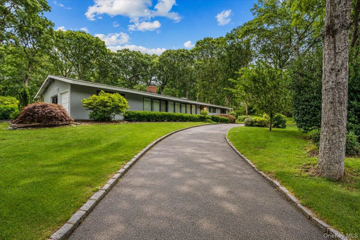 6 Cherry Lane, Oyster Bay, NY, 4 Bedrooms Bedrooms, 8 Rooms Rooms,3 BathroomsBathrooms,Residential,For Rent,Cherry,0,1024332 6 Cherry Lane, Oyster Bay, NY, 4 Bedrooms Bedrooms, 8 Rooms Rooms,3 BathroomsBathrooms,Residential,For Rent,Cherry,0,1024332