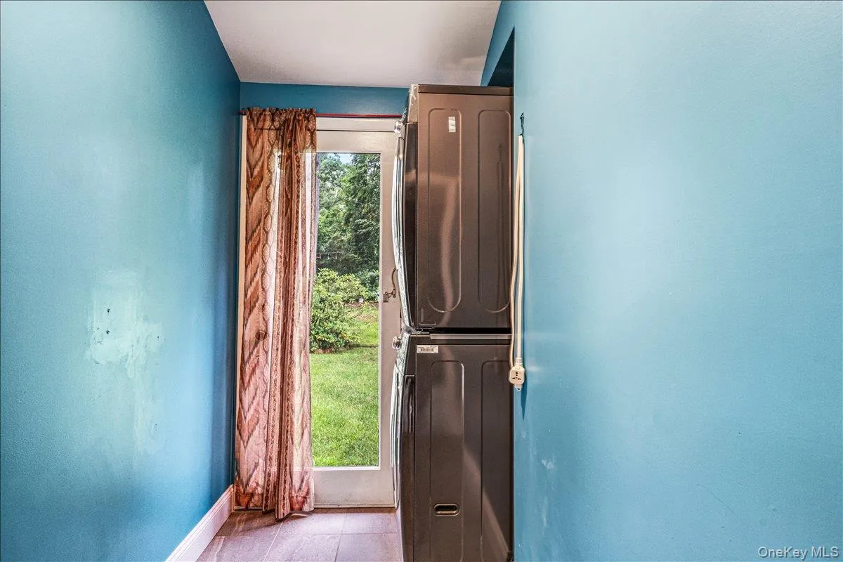 6 Cherry Lane, Oyster Bay, NY, 4 Bedrooms Bedrooms, 8 Rooms Rooms,3 BathroomsBathrooms,Residential,For Rent,Cherry,0,1024332 6 Cherry Lane, Oyster Bay, NY, 4 Bedrooms Bedrooms, 8 Rooms Rooms,3 BathroomsBathrooms,Residential,For Rent,Cherry,0,1024332