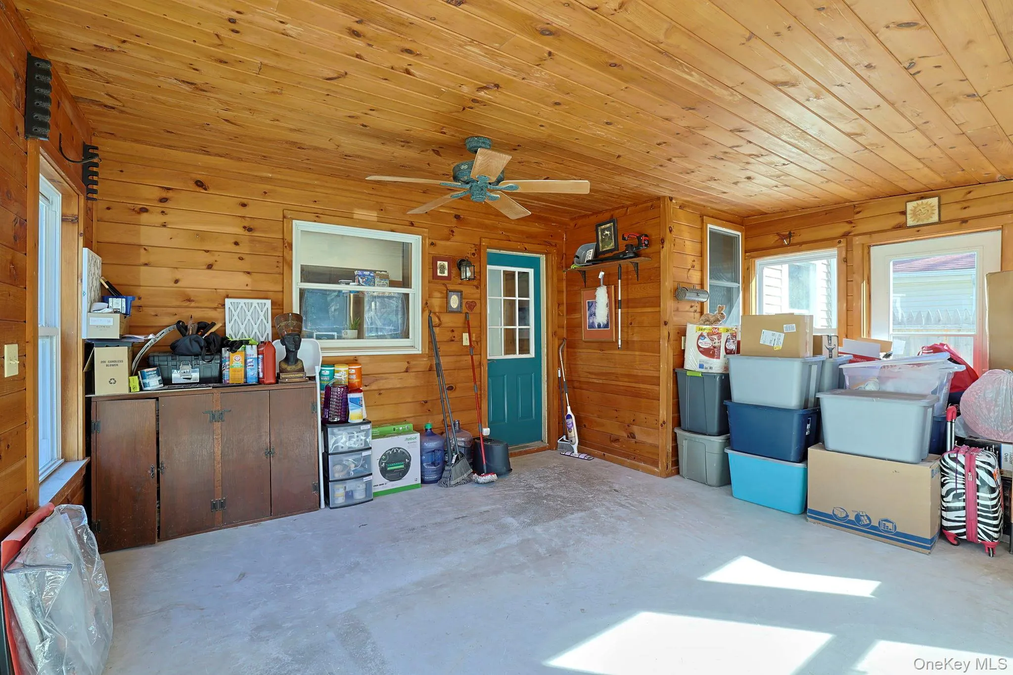 1666 Main Street, Pleasant Valley, NY, 3 Bedrooms Bedrooms, 6 Rooms Rooms,2 BathroomsBathrooms,Residential,For Rent,Main,0,1024339 1666 Main Street, Pleasant Valley, NY, 3 Bedrooms Bedrooms, 6 Rooms Rooms,2 BathroomsBathrooms,Residential,For Rent,Main,0,1024339