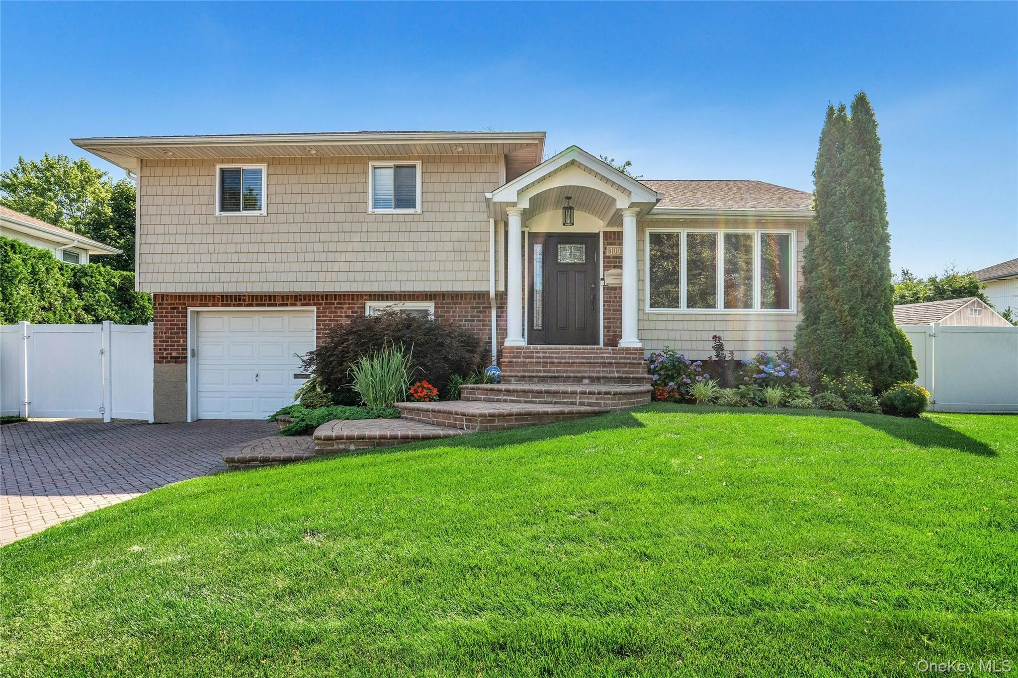 109 Plymouth Road, Oyster Bay, NY, 4 Bedrooms Bedrooms, 8 Rooms Rooms,2 BathroomsBathrooms,Residential,For Rent,Plymouth,0,1024342 109 Plymouth Road, Oyster Bay, NY, 4 Bedrooms Bedrooms, 8 Rooms Rooms,2 BathroomsBathrooms,Residential,For Rent,Plymouth,0,1024342