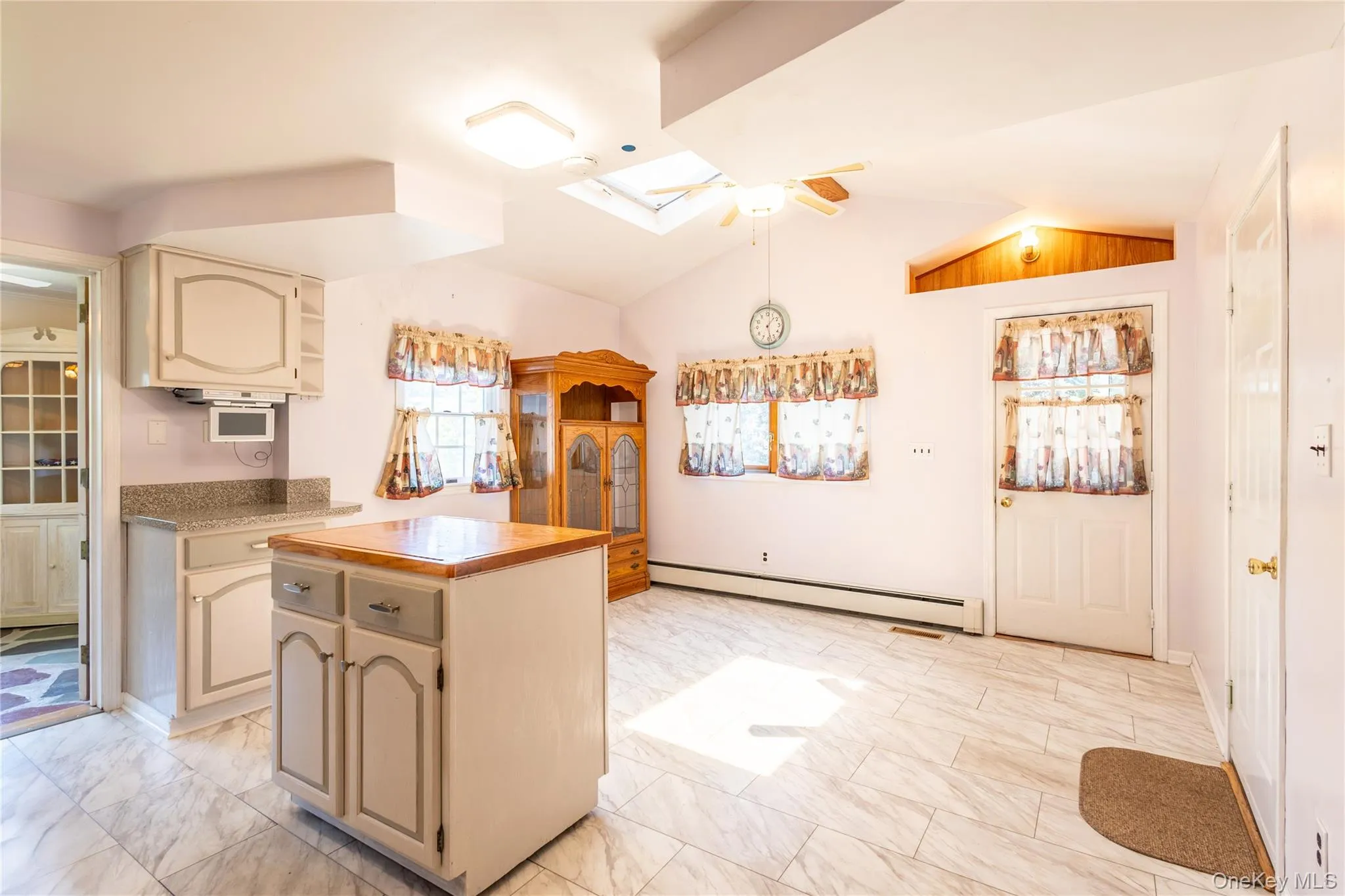 8275 Skunk Lane, Southold, NY, 4 Bedrooms Bedrooms, 10 Rooms Rooms,3 BathroomsBathrooms,Residential,For Rent,Skunk,0,1024349 8275 Skunk Lane, Southold, NY, 4 Bedrooms Bedrooms, 10 Rooms Rooms,3 BathroomsBathrooms,Residential,For Rent,Skunk,0,1024349