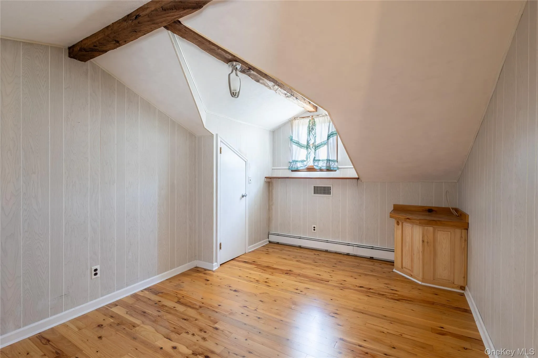 8275 Skunk Lane, Southold, NY, 4 Bedrooms Bedrooms, 10 Rooms Rooms,3 BathroomsBathrooms,Residential,For Rent,Skunk,0,1024349 8275 Skunk Lane, Southold, NY, 4 Bedrooms Bedrooms, 10 Rooms Rooms,3 BathroomsBathrooms,Residential,For Rent,Skunk,0,1024349