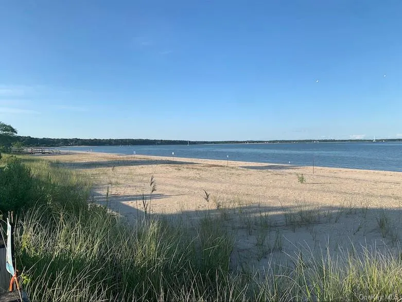 8275 Skunk Lane, Southold, NY, 4 Bedrooms Bedrooms, 10 Rooms Rooms,3 BathroomsBathrooms,Residential,For Rent,Skunk,0,1024349 8275 Skunk Lane, Southold, NY, 4 Bedrooms Bedrooms, 10 Rooms Rooms,3 BathroomsBathrooms,Residential,For Rent,Skunk,0,1024349