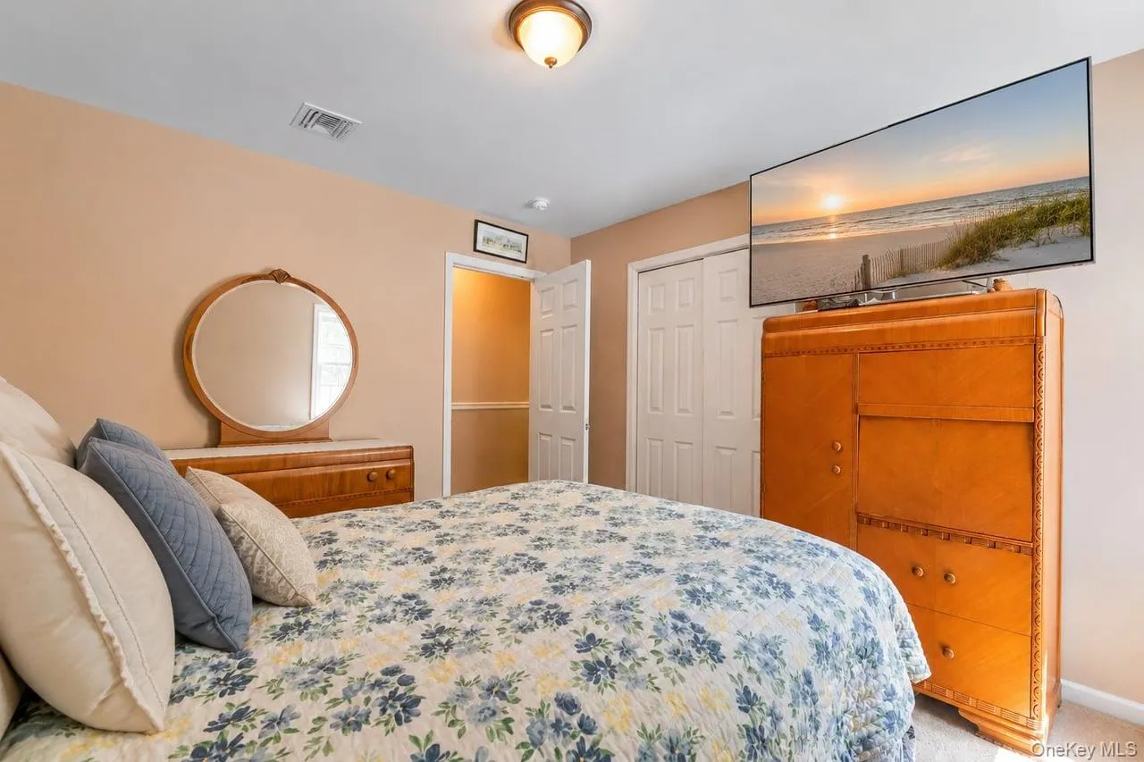 430 Yaphank Middle Island Road, Brookhaven, NY, 3 Bedrooms Bedrooms, 6 Rooms Rooms,2 BathroomsBathrooms,Residential,For Rent,Yaphank Middle Island,0,1024352 430 Yaphank Middle Island Road, Brookhaven, NY, 3 Bedrooms Bedrooms, 6 Rooms Rooms,2 BathroomsBathrooms,Residential,For Rent,Yaphank Middle Island,0,1024352