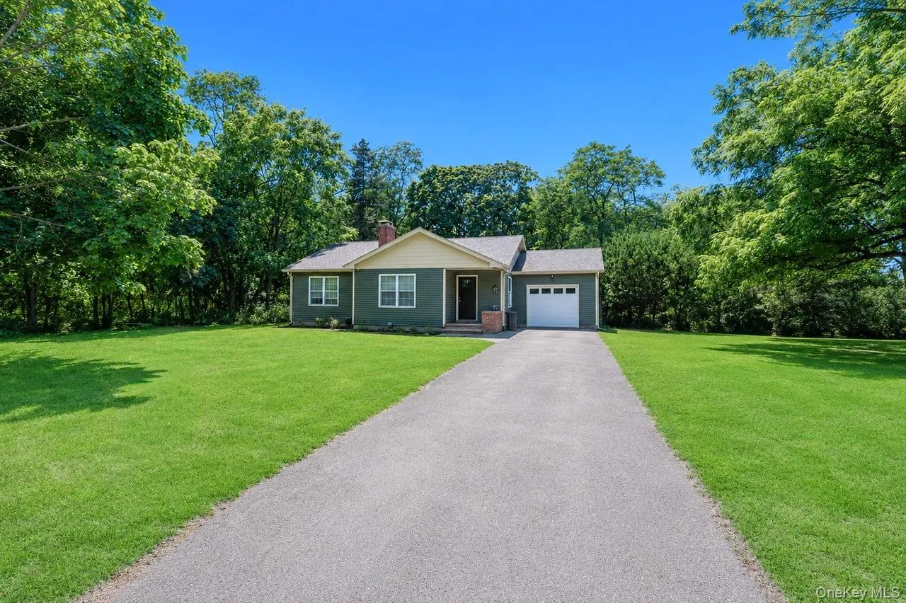 430 Yaphank Middle Island Road, Brookhaven, NY, 3 Bedrooms Bedrooms, 6 Rooms Rooms,2 BathroomsBathrooms,Residential,For Rent,Yaphank Middle Island,0,1024352 430 Yaphank Middle Island Road, Brookhaven, NY, 3 Bedrooms Bedrooms, 6 Rooms Rooms,2 BathroomsBathrooms,Residential,For Rent,Yaphank Middle Island,0,1024352