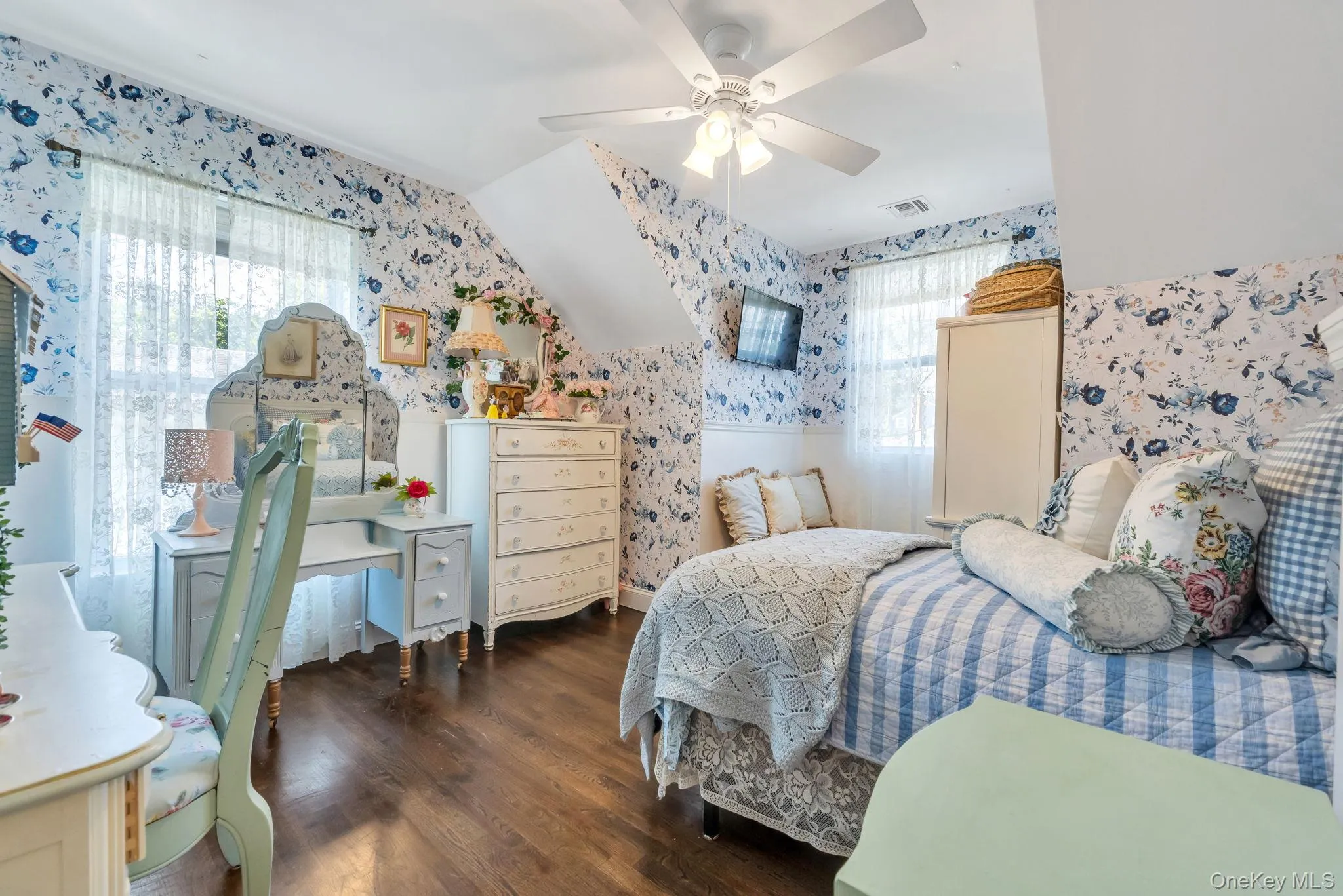 17 Walnut Road, Smithtown, NY, 3 Bedrooms Bedrooms, 6 Rooms Rooms,2 BathroomsBathrooms,Residential,For Rent,Walnut,0,1024354 17 Walnut Road, Smithtown, NY, 3 Bedrooms Bedrooms, 6 Rooms Rooms,2 BathroomsBathrooms,Residential,For Rent,Walnut,0,1024354