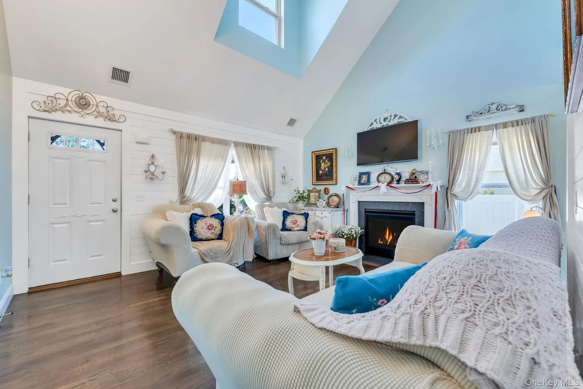 17 Walnut Road, Smithtown, NY, 3 Bedrooms Bedrooms, 6 Rooms Rooms,2 BathroomsBathrooms,Residential,For Rent,Walnut,0,1024354 17 Walnut Road, Smithtown, NY, 3 Bedrooms Bedrooms, 6 Rooms Rooms,2 BathroomsBathrooms,Residential,For Rent,Walnut,0,1024354