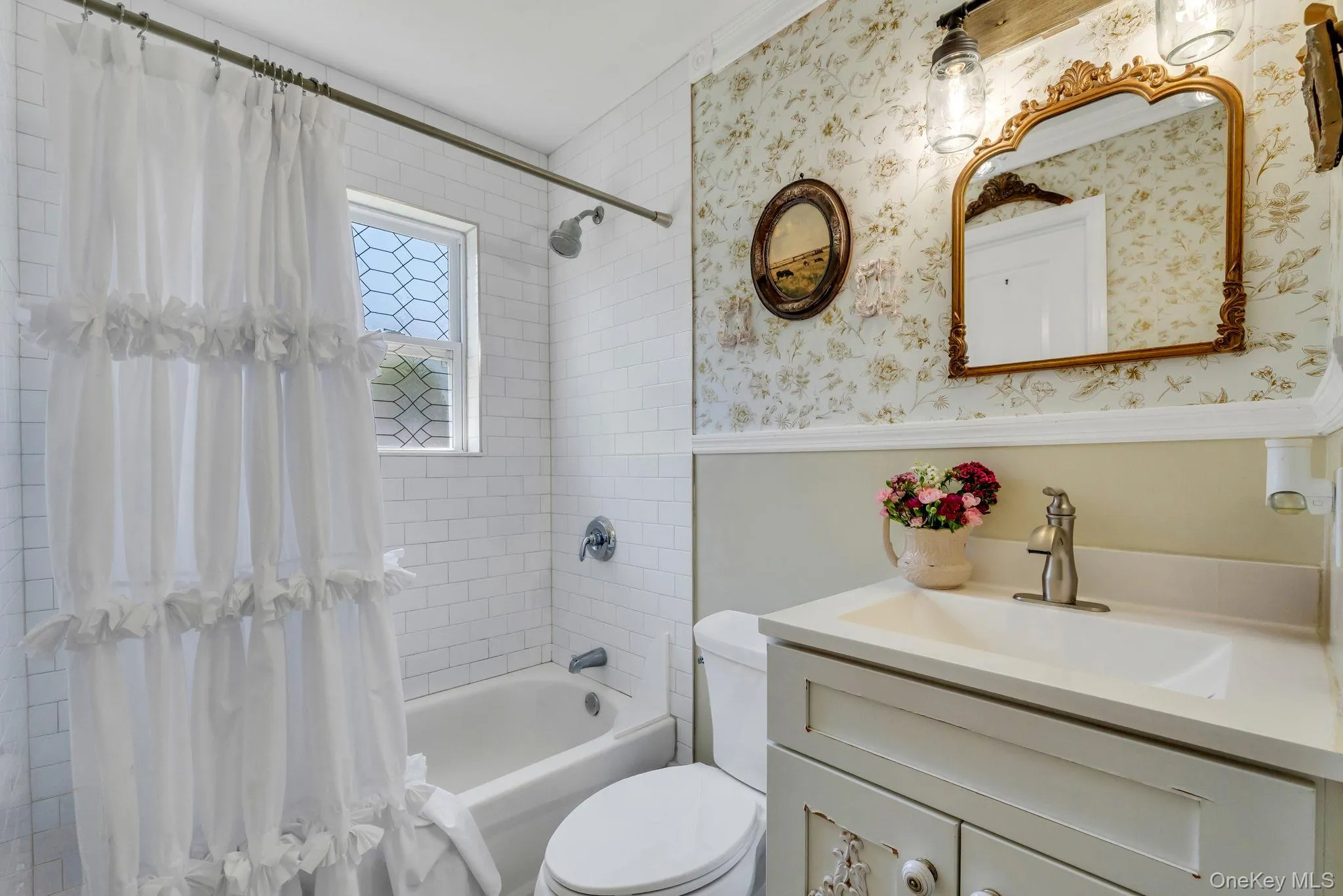 17 Walnut Road, Smithtown, NY, 3 Bedrooms Bedrooms, 6 Rooms Rooms,2 BathroomsBathrooms,Residential,For Rent,Walnut,0,1024354 17 Walnut Road, Smithtown, NY, 3 Bedrooms Bedrooms, 6 Rooms Rooms,2 BathroomsBathrooms,Residential,For Rent,Walnut,0,1024354