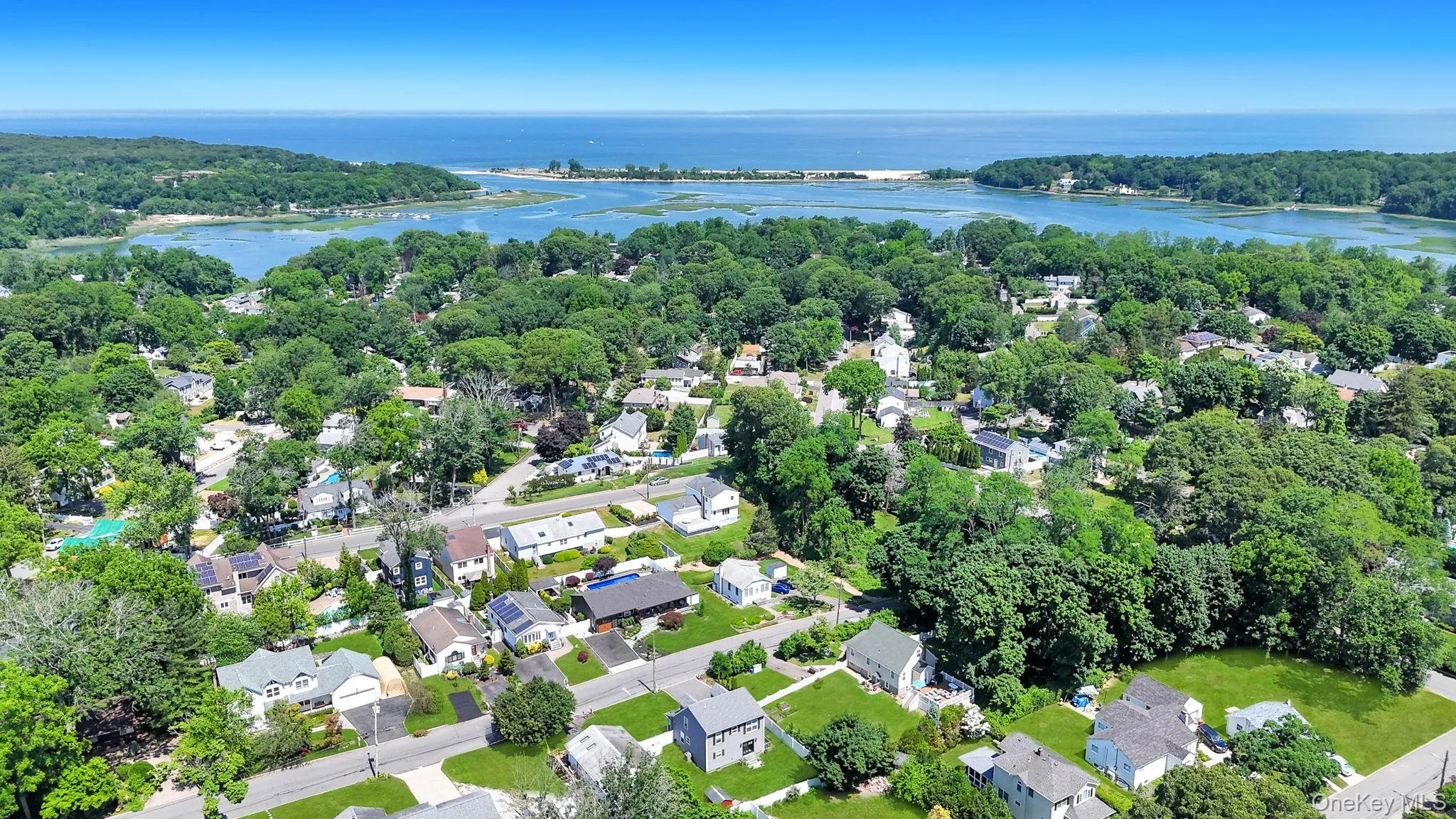 17 Walnut Road, Smithtown, NY, 3 Bedrooms Bedrooms, 6 Rooms Rooms,2 BathroomsBathrooms,Residential,For Rent,Walnut,0,1024354 17 Walnut Road, Smithtown, NY, 3 Bedrooms Bedrooms, 6 Rooms Rooms,2 BathroomsBathrooms,Residential,For Rent,Walnut,0,1024354