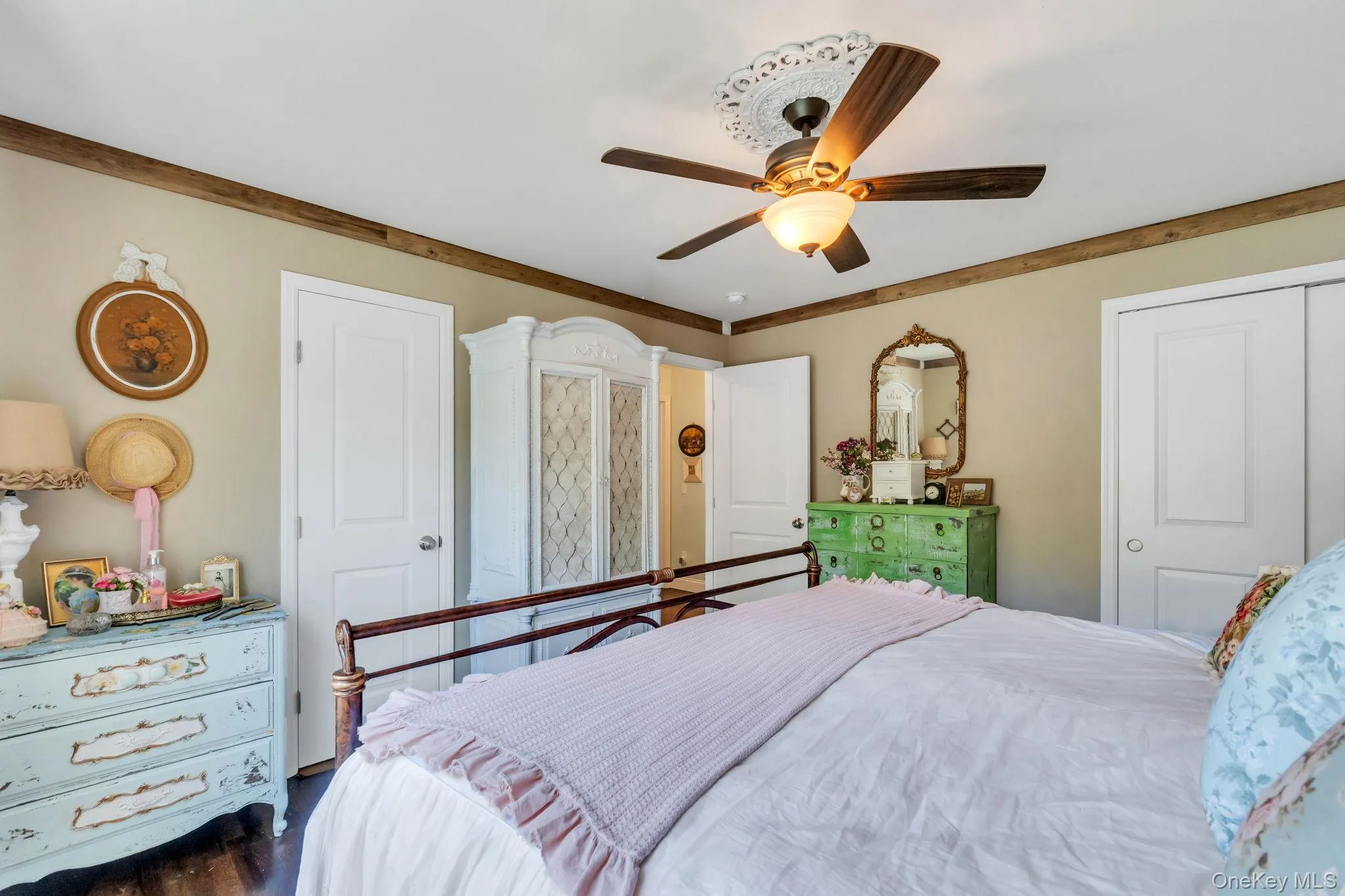 17 Walnut Road, Smithtown, NY, 3 Bedrooms Bedrooms, 6 Rooms Rooms,2 BathroomsBathrooms,Residential,For Rent,Walnut,0,1024354 17 Walnut Road, Smithtown, NY, 3 Bedrooms Bedrooms, 6 Rooms Rooms,2 BathroomsBathrooms,Residential,For Rent,Walnut,0,1024354