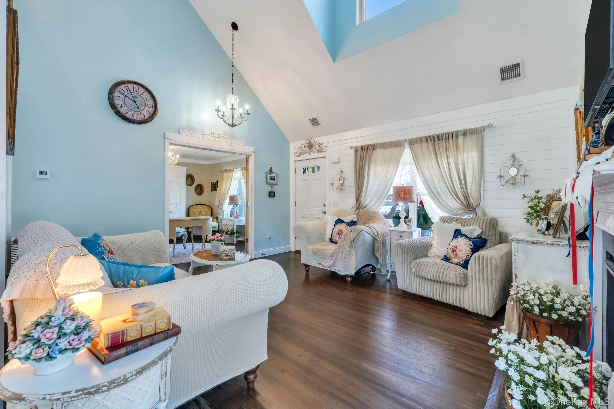 17 Walnut Road, Smithtown, NY, 3 Bedrooms Bedrooms, 6 Rooms Rooms,2 BathroomsBathrooms,Residential,For Rent,Walnut,0,1024354 17 Walnut Road, Smithtown, NY, 3 Bedrooms Bedrooms, 6 Rooms Rooms,2 BathroomsBathrooms,Residential,For Rent,Walnut,0,1024354
