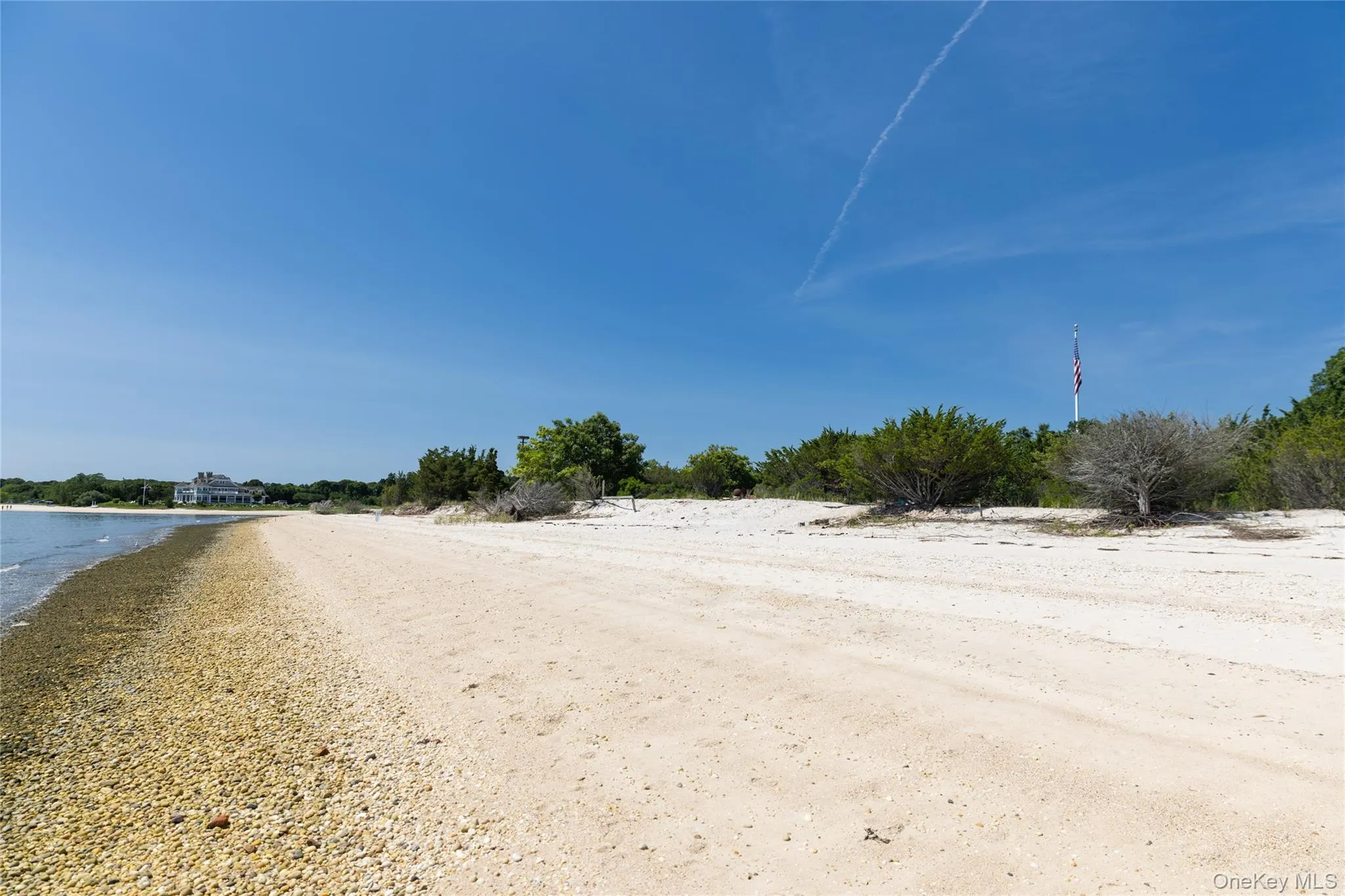 One of best beach front homes on the whole North Fork One of best beach front homes on the whole North Fork