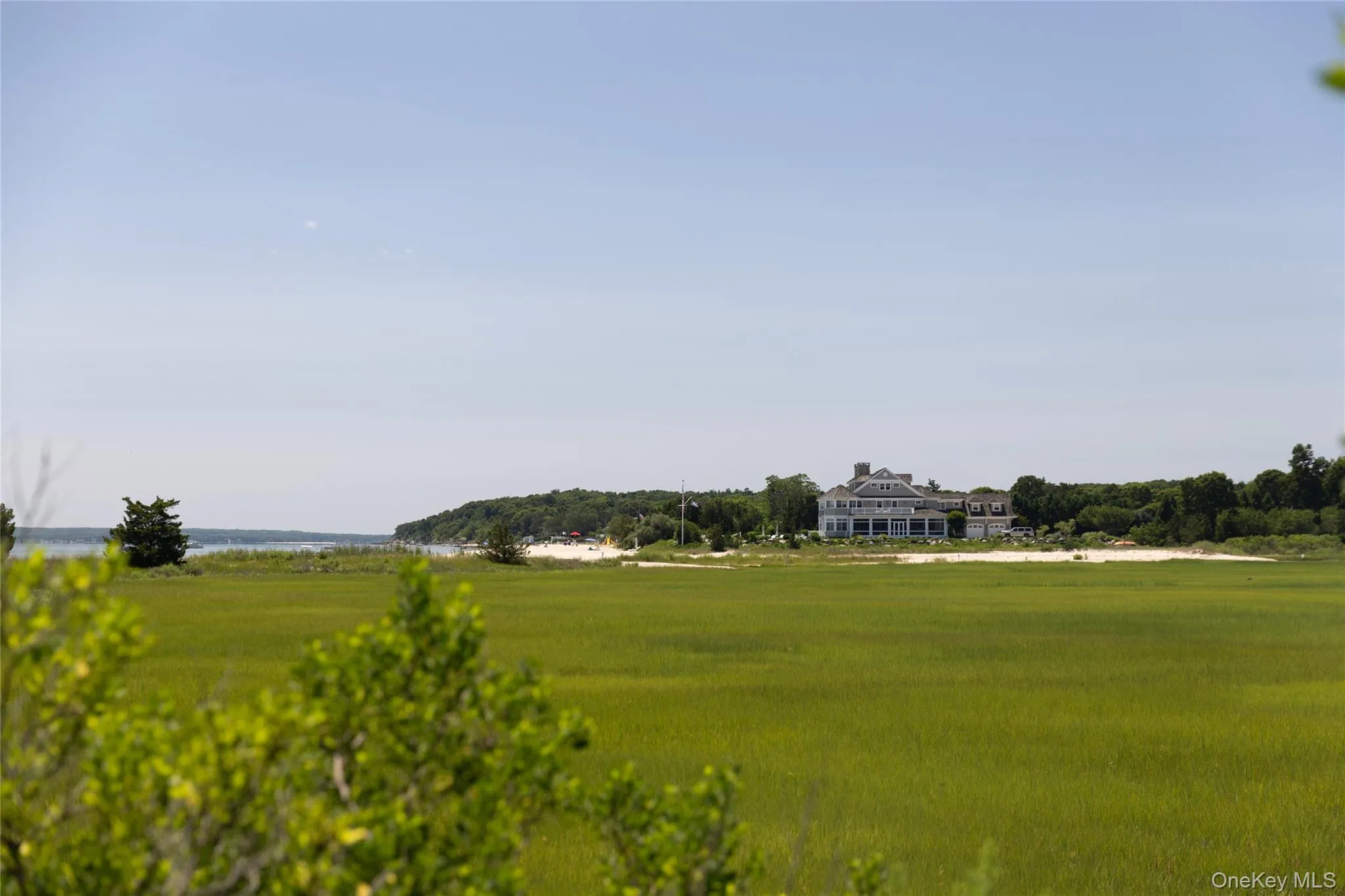 Expansive views Expansive views
