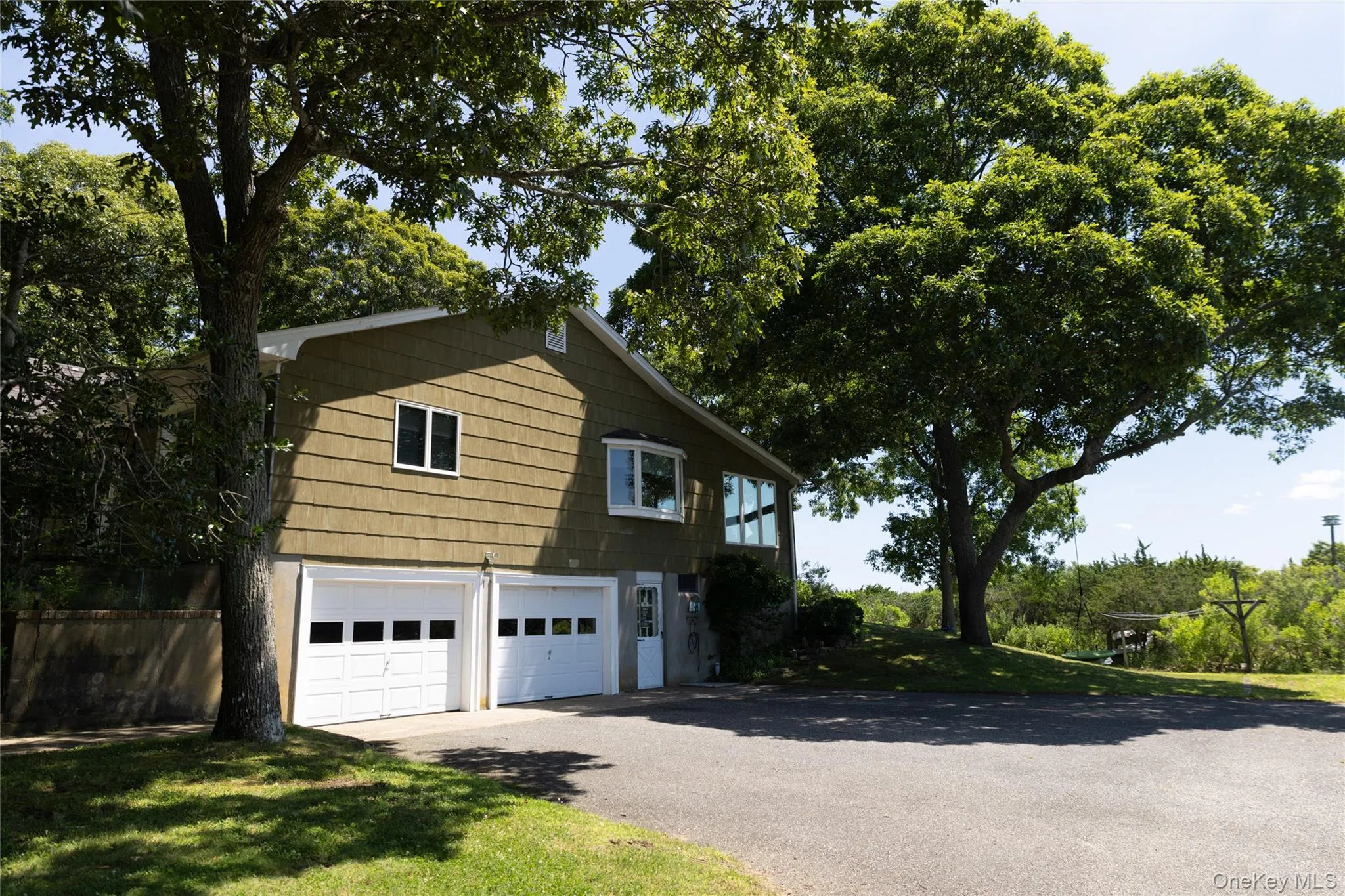 2795 Arrowhead Lane, Southold, NY, 4 Bedrooms Bedrooms, 8 Rooms Rooms,3 BathroomsBathrooms,Residential,For Rent,Arrowhead,0,1024359 2795 Arrowhead Lane, Southold, NY, 4 Bedrooms Bedrooms, 8 Rooms Rooms,3 BathroomsBathrooms,Residential,For Rent,Arrowhead,0,1024359