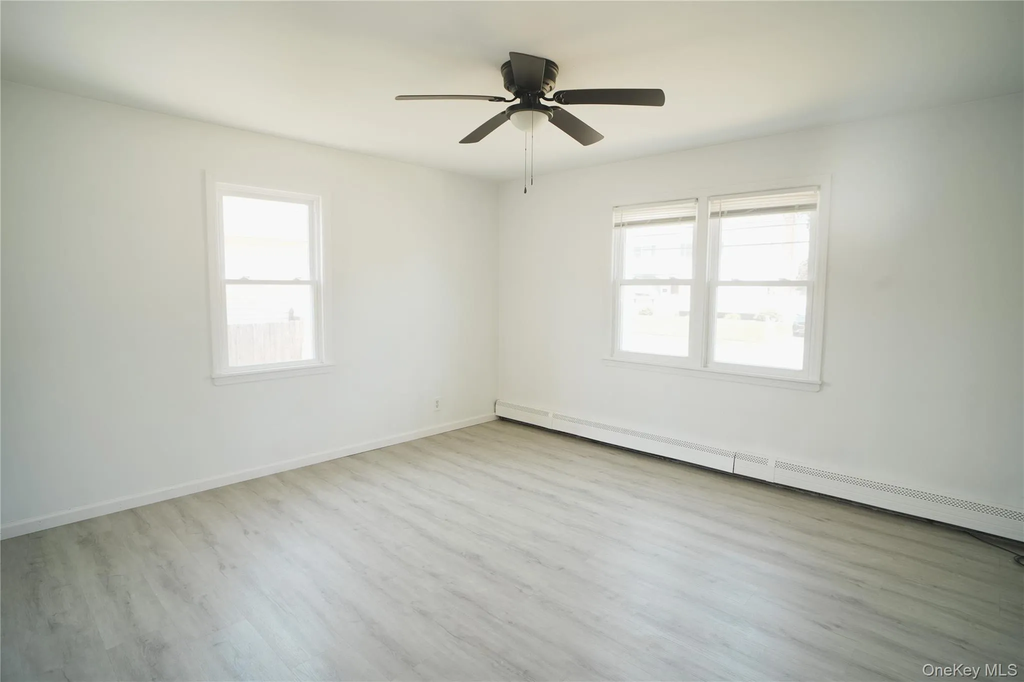 128 Toronto Avenue, Oyster Bay, NY, 2 Bedrooms Bedrooms, 4 Rooms Rooms,1 BathroomBathrooms,Residential,For Rent,Toronto,0,1024360 128 Toronto Avenue, Oyster Bay, NY, 2 Bedrooms Bedrooms, 4 Rooms Rooms,1 BathroomBathrooms,Residential,For Rent,Toronto,0,1024360