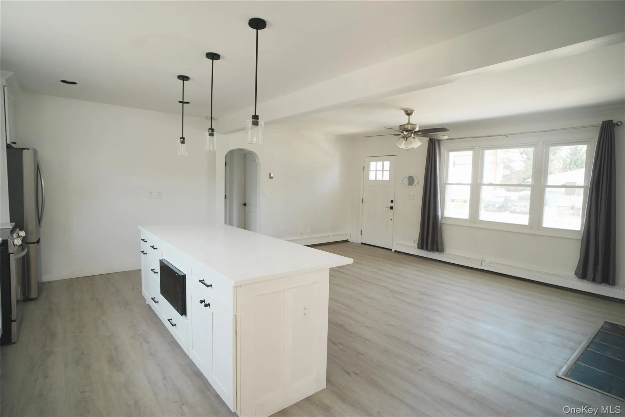 128 Toronto Avenue, Oyster Bay, NY, 2 Bedrooms Bedrooms, 4 Rooms Rooms,1 BathroomBathrooms,Residential,For Rent,Toronto,0,1024360 128 Toronto Avenue, Oyster Bay, NY, 2 Bedrooms Bedrooms, 4 Rooms Rooms,1 BathroomBathrooms,Residential,For Rent,Toronto,0,1024360