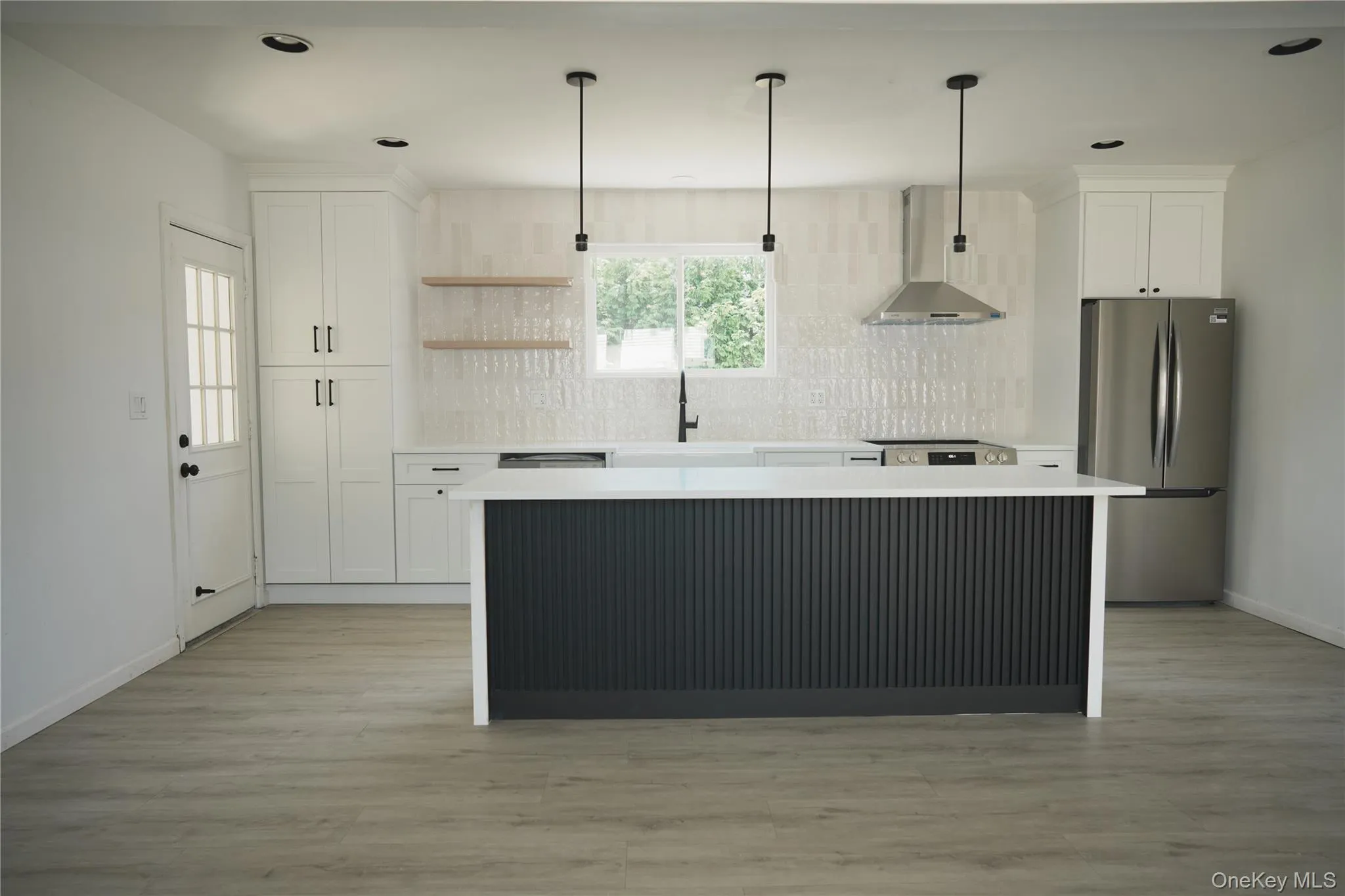 128 Toronto Avenue, Oyster Bay, NY, 2 Bedrooms Bedrooms, 4 Rooms Rooms,1 BathroomBathrooms,Residential,For Rent,Toronto,0,1024360 128 Toronto Avenue, Oyster Bay, NY, 2 Bedrooms Bedrooms, 4 Rooms Rooms,1 BathroomBathrooms,Residential,For Rent,Toronto,0,1024360