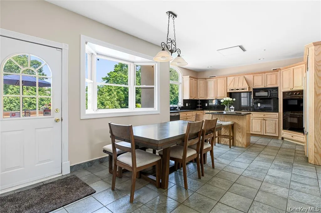 15 Teal Crescent, Islip, NY, 5 Bedrooms Bedrooms, 13 Rooms Rooms,4 BathroomsBathrooms,Residential,For Rent,Teal,0,1024362 15 Teal Crescent, Islip, NY, 5 Bedrooms Bedrooms, 13 Rooms Rooms,4 BathroomsBathrooms,Residential,For Rent,Teal,0,1024362