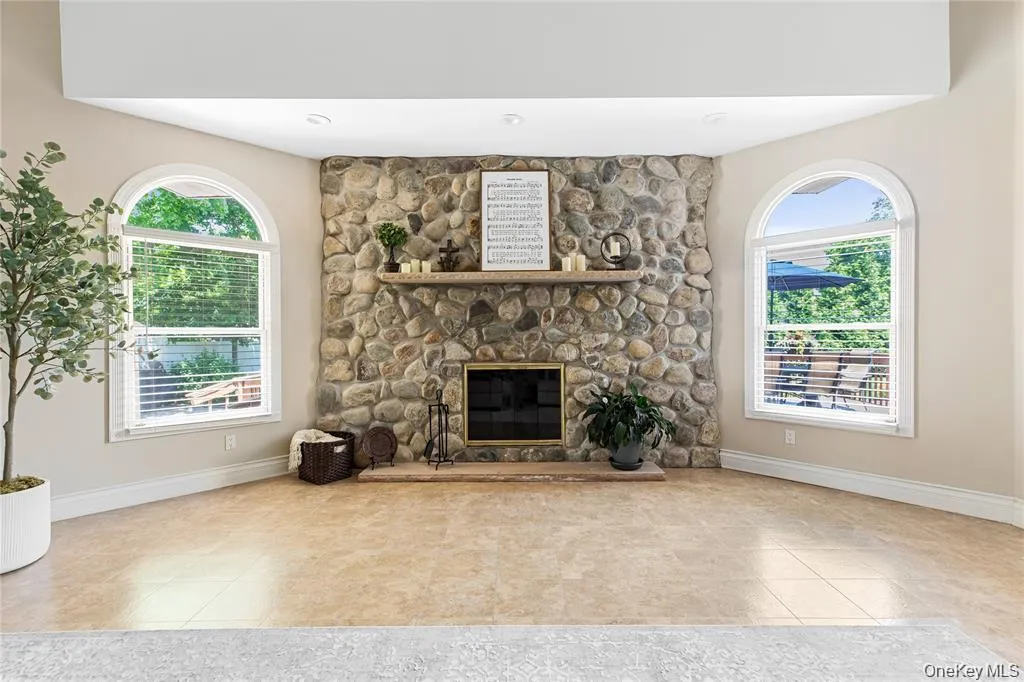 15 Teal Crescent, Islip, NY, 5 Bedrooms Bedrooms, 13 Rooms Rooms,4 BathroomsBathrooms,Residential,For Rent,Teal,0,1024362 15 Teal Crescent, Islip, NY, 5 Bedrooms Bedrooms, 13 Rooms Rooms,4 BathroomsBathrooms,Residential,For Rent,Teal,0,1024362