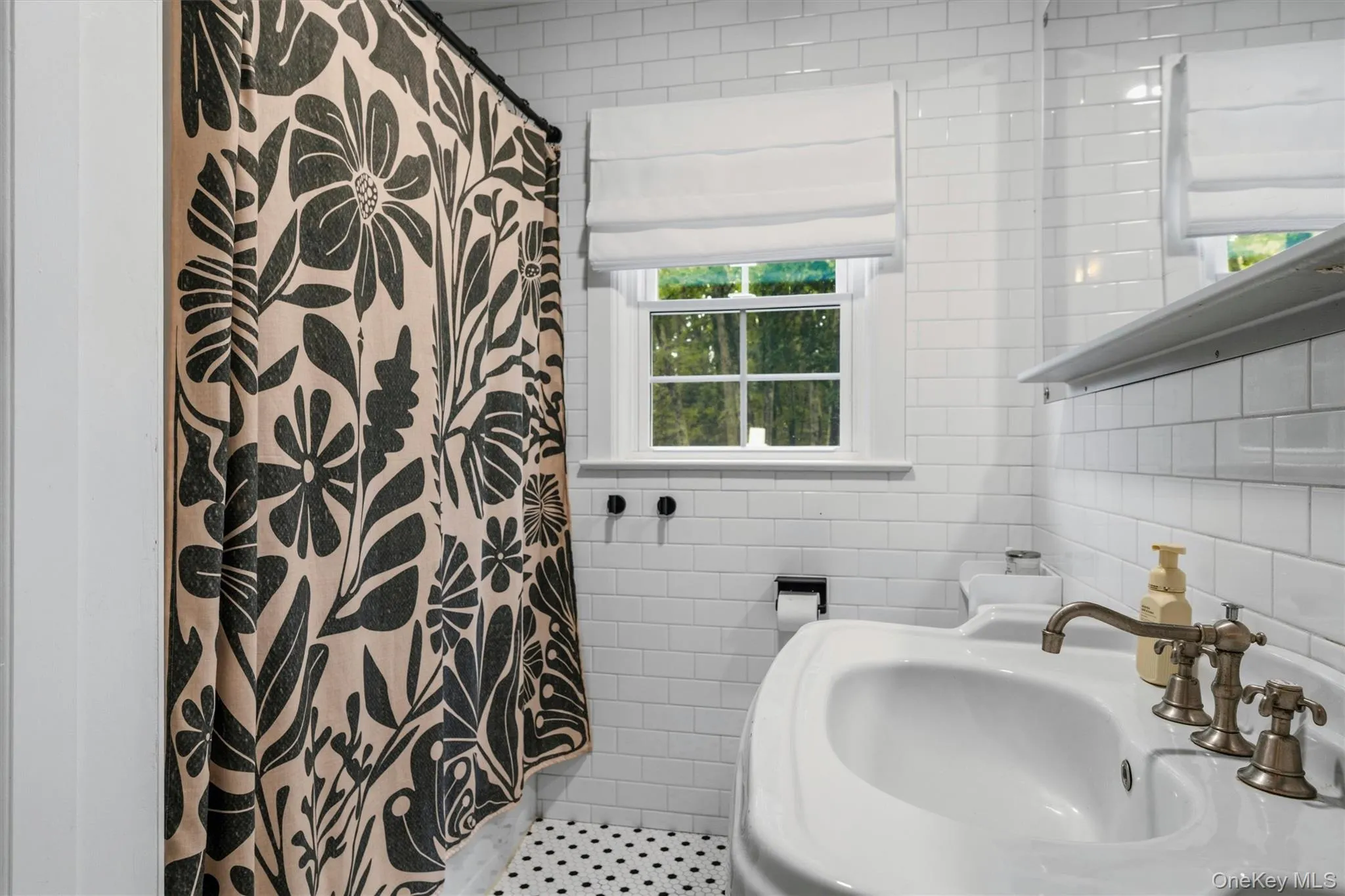 168 Shawangunk Road, Mount Hope, NY, 3 Bedrooms Bedrooms, 8 Rooms Rooms,2 BathroomsBathrooms,Residential,For Rent,Shawangunk,0,1024368 168 Shawangunk Road, Mount Hope, NY, 3 Bedrooms Bedrooms, 8 Rooms Rooms,2 BathroomsBathrooms,Residential,For Rent,Shawangunk,0,1024368