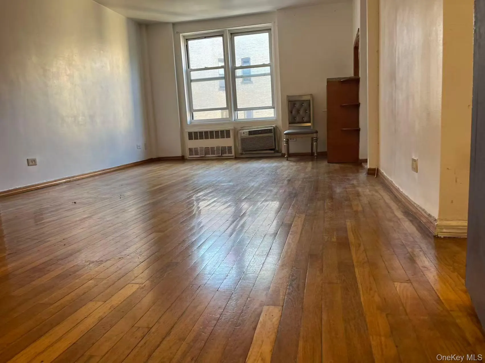 1332 Metropolitan Avenue, New York, NY, 3 Rooms Rooms,1 BathroomBathrooms,Residential,For Rent,Metropolitan,0,1024370 1332 Metropolitan Avenue, New York, NY, 3 Rooms Rooms,1 BathroomBathrooms,Residential,For Rent,Metropolitan,0,1024370