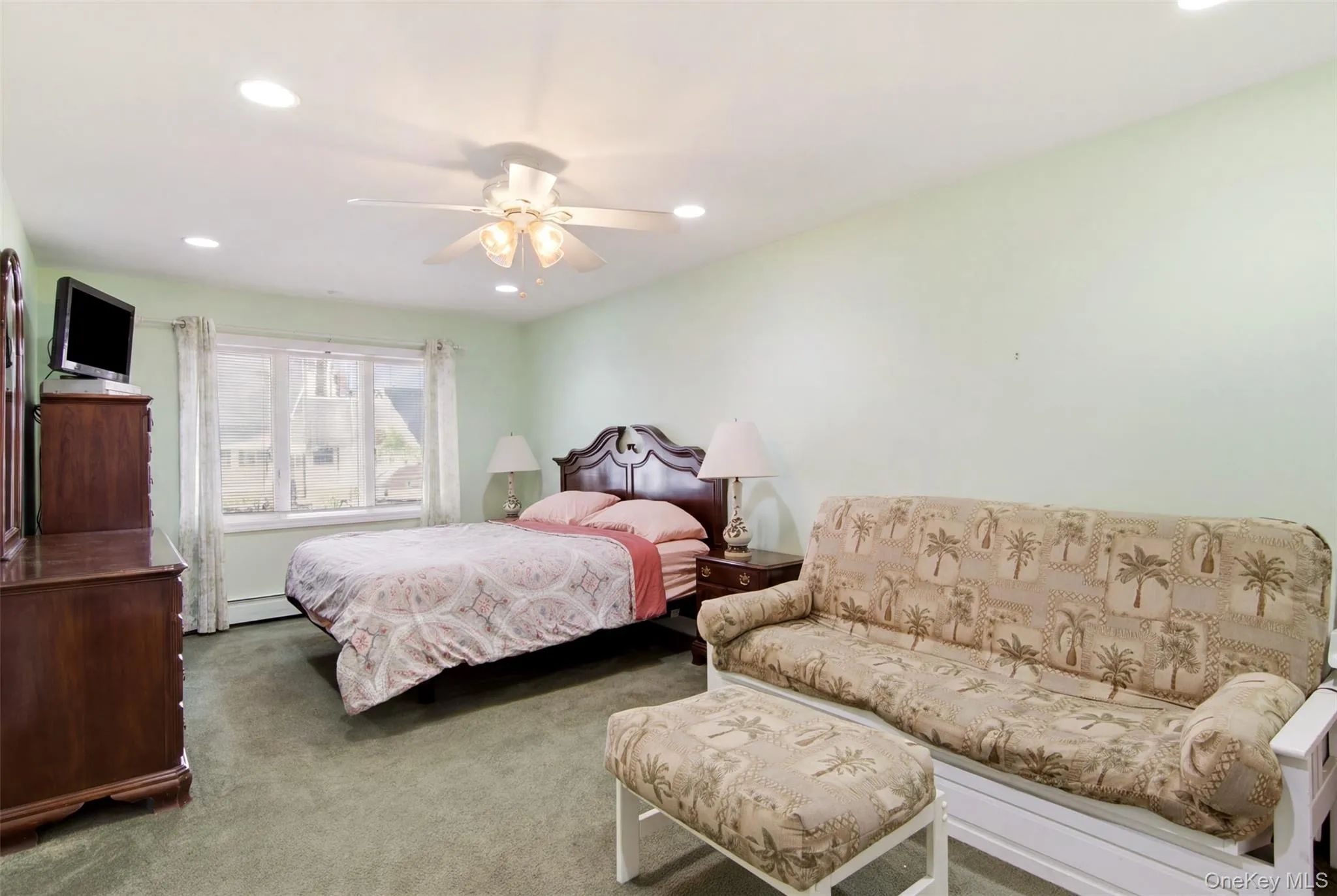 1 Geoffrey Avenue, Oyster Bay, NY, 6 Bedrooms Bedrooms, 12 Rooms Rooms,3 BathroomsBathrooms,Residential,For Rent,Geoffrey,0,1024371 1 Geoffrey Avenue, Oyster Bay, NY, 6 Bedrooms Bedrooms, 12 Rooms Rooms,3 BathroomsBathrooms,Residential,For Rent,Geoffrey,0,1024371