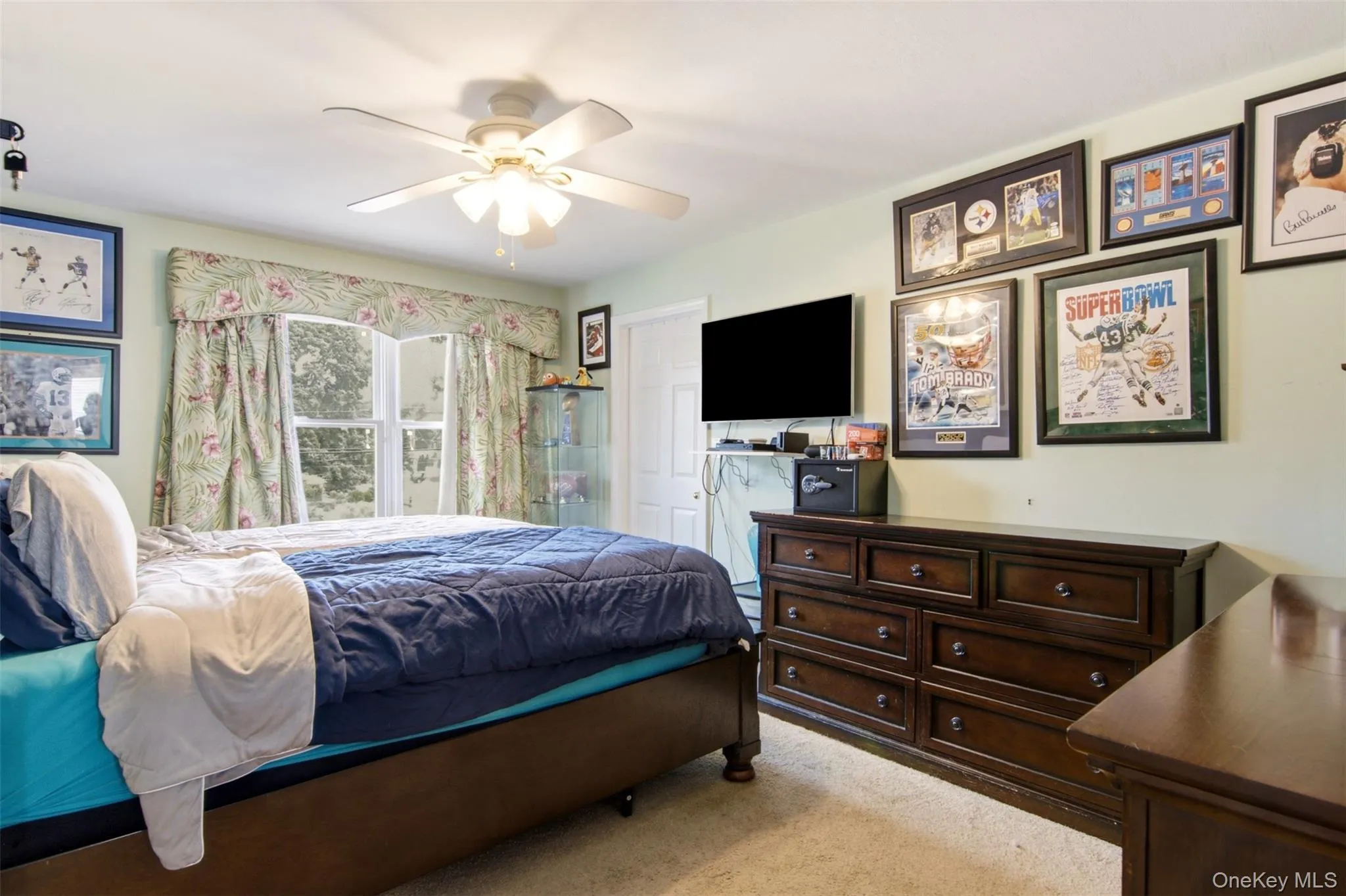 1 Geoffrey Avenue, Oyster Bay, NY, 6 Bedrooms Bedrooms, 12 Rooms Rooms,3 BathroomsBathrooms,Residential,For Rent,Geoffrey,0,1024371 1 Geoffrey Avenue, Oyster Bay, NY, 6 Bedrooms Bedrooms, 12 Rooms Rooms,3 BathroomsBathrooms,Residential,For Rent,Geoffrey,0,1024371