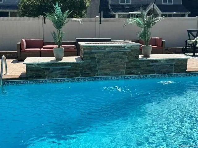1 Geoffrey Avenue, Oyster Bay, NY, 6 Bedrooms Bedrooms, 12 Rooms Rooms,3 BathroomsBathrooms,Residential,For Rent,Geoffrey,0,1024371 1 Geoffrey Avenue, Oyster Bay, NY, 6 Bedrooms Bedrooms, 12 Rooms Rooms,3 BathroomsBathrooms,Residential,For Rent,Geoffrey,0,1024371