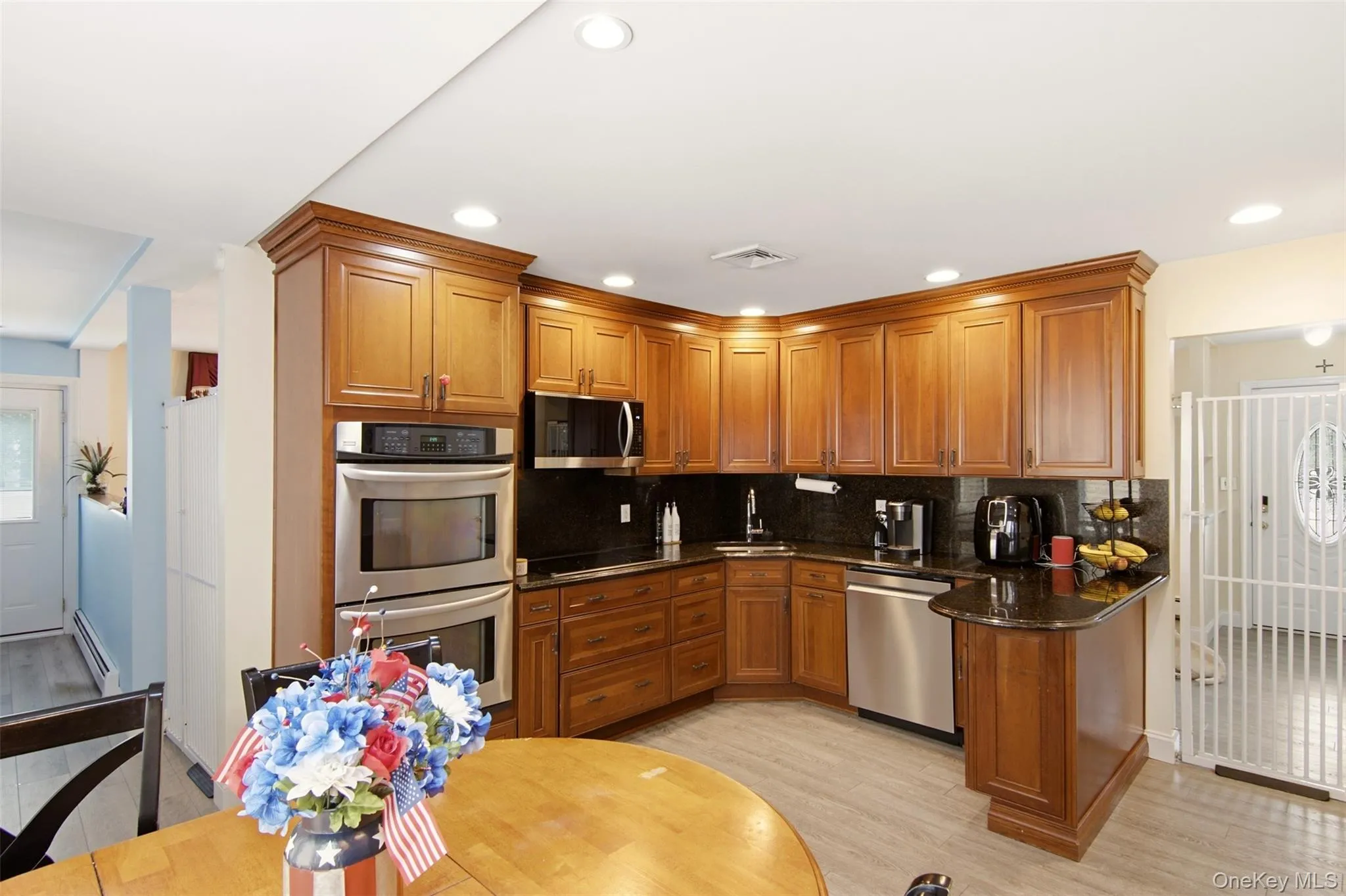 1 Geoffrey Avenue, Oyster Bay, NY, 6 Bedrooms Bedrooms, 12 Rooms Rooms,3 BathroomsBathrooms,Residential,For Rent,Geoffrey,0,1024371 1 Geoffrey Avenue, Oyster Bay, NY, 6 Bedrooms Bedrooms, 12 Rooms Rooms,3 BathroomsBathrooms,Residential,For Rent,Geoffrey,0,1024371
