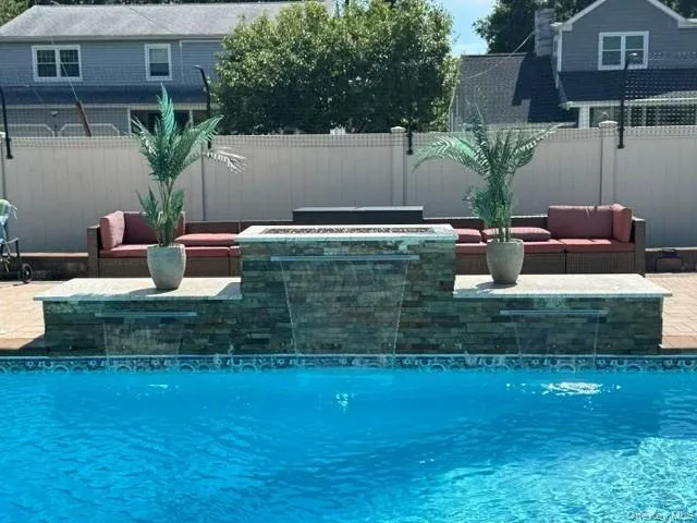 1 Geoffrey Avenue, Oyster Bay, NY, 6 Bedrooms Bedrooms, 12 Rooms Rooms,3 BathroomsBathrooms,Residential,For Rent,Geoffrey,0,1024371 1 Geoffrey Avenue, Oyster Bay, NY, 6 Bedrooms Bedrooms, 12 Rooms Rooms,3 BathroomsBathrooms,Residential,For Rent,Geoffrey,0,1024371