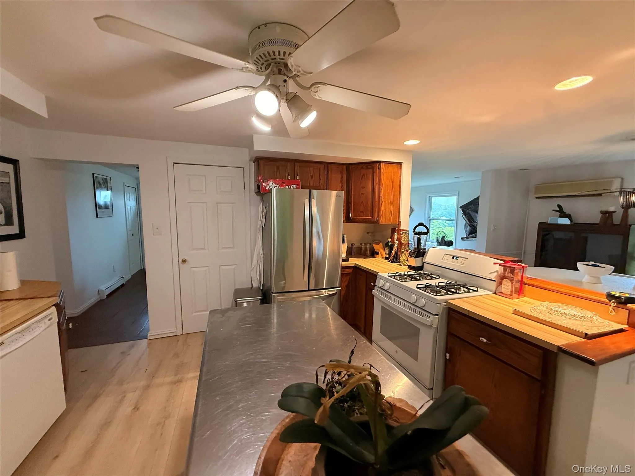 690 Route 311, Patterson, NY, 4 Bedrooms Bedrooms, 7 Rooms Rooms,2 BathroomsBathrooms,Residential,For Rent,Route 311,0,1024373 690 Route 311, Patterson, NY, 4 Bedrooms Bedrooms, 7 Rooms Rooms,2 BathroomsBathrooms,Residential,For Rent,Route 311,0,1024373