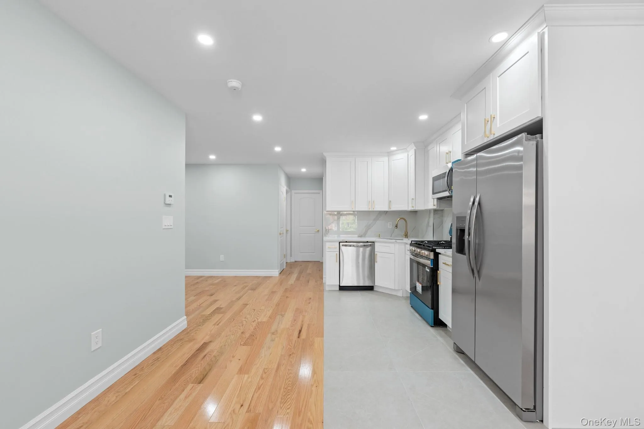 24 55th Street, New York, NY, 4 Bedrooms Bedrooms, 12 Rooms Rooms,2 BathroomsBathrooms,Residential,For Rent,55th,0,1024382 24 55th Street, New York, NY, 4 Bedrooms Bedrooms, 12 Rooms Rooms,2 BathroomsBathrooms,Residential,For Rent,55th,0,1024382