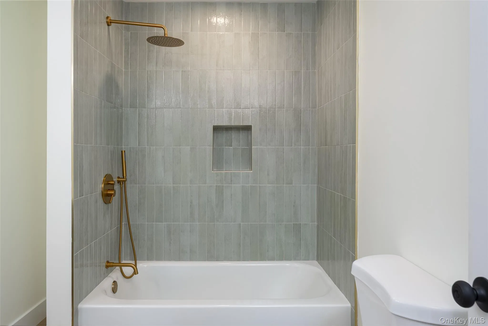 119 Bakertown Road, Rochester, NY, 2 Bedrooms Bedrooms, 7 Rooms Rooms,2 BathroomsBathrooms,Residential Lease,For Rent,Bakertown,0,1024384 119 Bakertown Road, Rochester, NY, 2 Bedrooms Bedrooms, 7 Rooms Rooms,2 BathroomsBathrooms,Residential Lease,For Rent,Bakertown,0,1024384