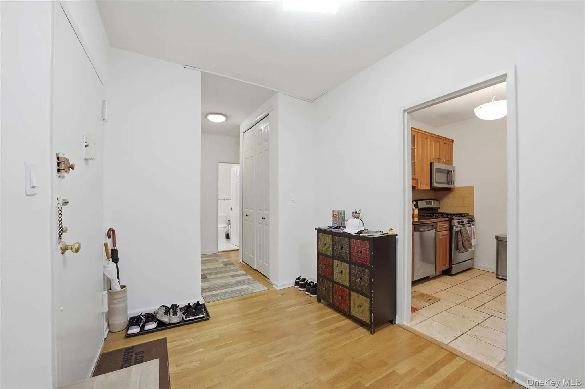 953 Boston Post Road, Mamaroneck, NY, 1 Bedroom Bedrooms, 5 Rooms Rooms,1 BathroomBathrooms,Residential,For Rent,Boston Post,0,1024388 953 Boston Post Road, Mamaroneck, NY, 1 Bedroom Bedrooms, 5 Rooms Rooms,1 BathroomBathrooms,Residential,For Rent,Boston Post,0,1024388