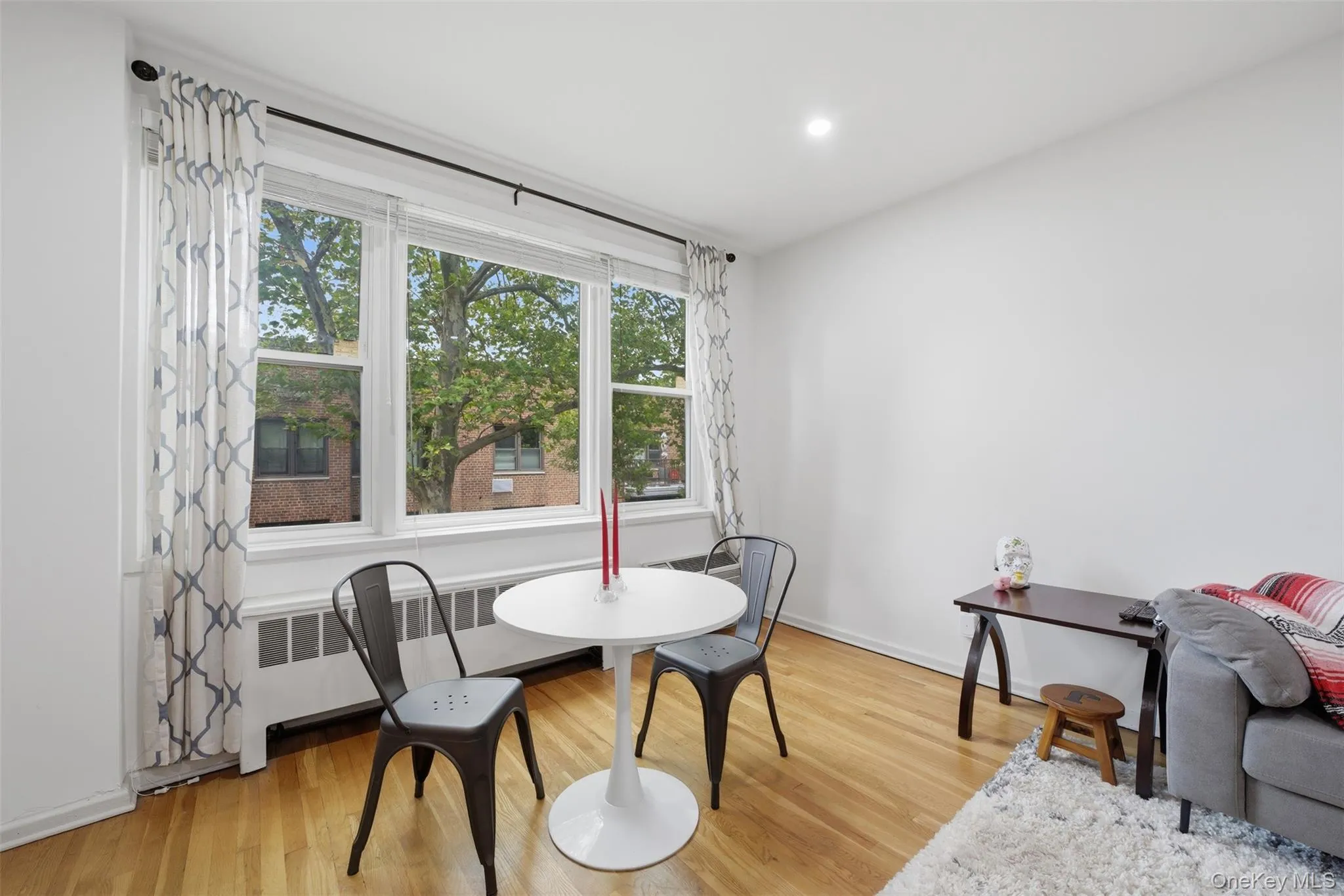 953 Boston Post Road, Mamaroneck, NY, 1 Bedroom Bedrooms, 5 Rooms Rooms,1 BathroomBathrooms,Residential,For Rent,Boston Post,0,1024388 953 Boston Post Road, Mamaroneck, NY, 1 Bedroom Bedrooms, 5 Rooms Rooms,1 BathroomBathrooms,Residential,For Rent,Boston Post,0,1024388