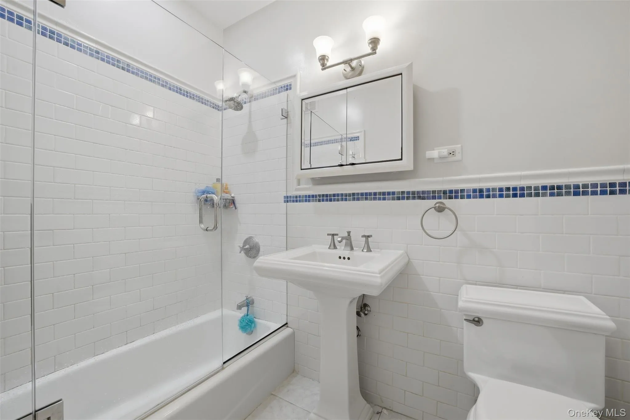 953 Boston Post Road, Mamaroneck, NY, 1 Bedroom Bedrooms, 5 Rooms Rooms,1 BathroomBathrooms,Residential,For Rent,Boston Post,0,1024388 953 Boston Post Road, Mamaroneck, NY, 1 Bedroom Bedrooms, 5 Rooms Rooms,1 BathroomBathrooms,Residential,For Rent,Boston Post,0,1024388