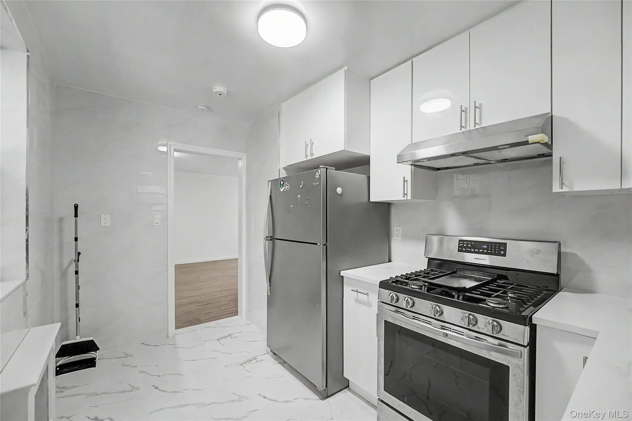 143-36 Barclay Avenue, New York, NY, 1 Bedroom Bedrooms, 3 Rooms Rooms,1 BathroomBathrooms,Residential,For Rent,Barclay,0,1024395 143-36 Barclay Avenue, New York, NY, 1 Bedroom Bedrooms, 3 Rooms Rooms,1 BathroomBathrooms,Residential,For Rent,Barclay,0,1024395