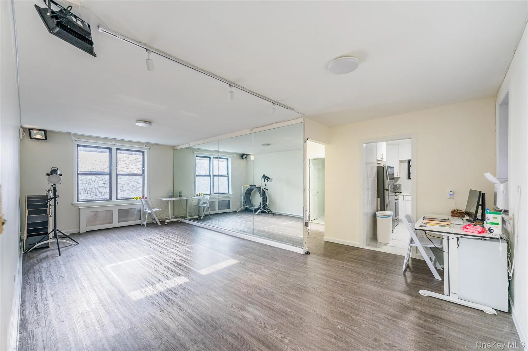 143-36 Barclay Avenue, New York, NY, 1 Bedroom Bedrooms, 3 Rooms Rooms,1 BathroomBathrooms,Residential,For Rent,Barclay,0,1024395 143-36 Barclay Avenue, New York, NY, 1 Bedroom Bedrooms, 3 Rooms Rooms,1 BathroomBathrooms,Residential,For Rent,Barclay,0,1024395