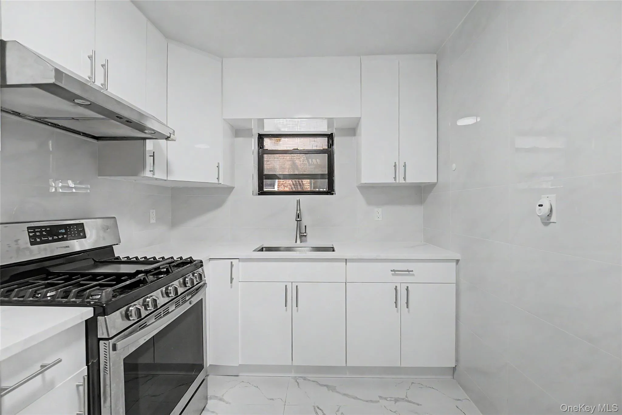 143-36 Barclay Avenue, New York, NY, 1 Bedroom Bedrooms, 3 Rooms Rooms,1 BathroomBathrooms,Residential,For Rent,Barclay,0,1024395 143-36 Barclay Avenue, New York, NY, 1 Bedroom Bedrooms, 3 Rooms Rooms,1 BathroomBathrooms,Residential,For Rent,Barclay,0,1024395