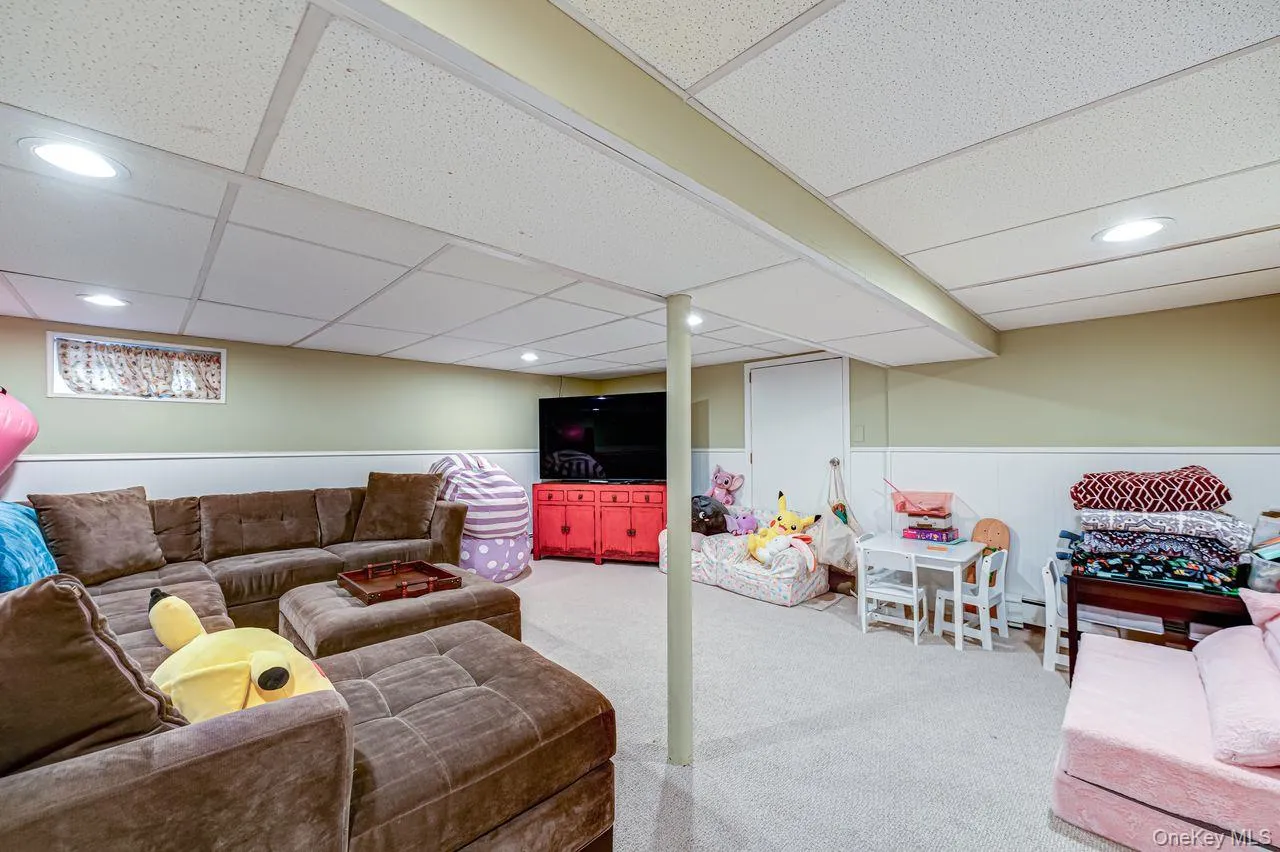6 Troy Place, Hempstead, NY, 3 Bedrooms Bedrooms, 7 Rooms Rooms,1 BathroomBathrooms,Residential,For Rent,Troy,0,1024396 6 Troy Place, Hempstead, NY, 3 Bedrooms Bedrooms, 7 Rooms Rooms,1 BathroomBathrooms,Residential,For Rent,Troy,0,1024396