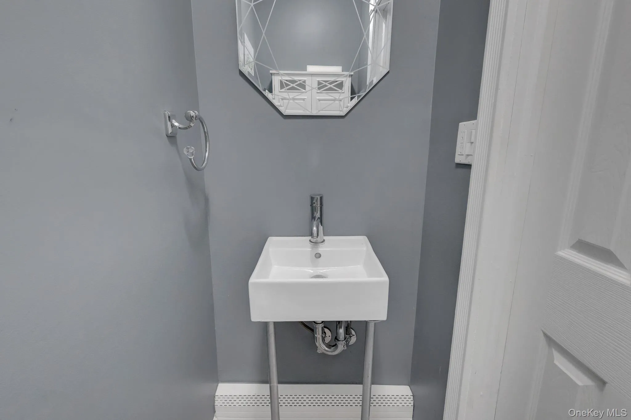 14 Neponsit Road, Brookhaven, NY, 2 Bedrooms Bedrooms, 5 Rooms Rooms,1 BathroomBathrooms,Residential,For Rent,Neponsit,0,1024397 14 Neponsit Road, Brookhaven, NY, 2 Bedrooms Bedrooms, 5 Rooms Rooms,1 BathroomBathrooms,Residential,For Rent,Neponsit,0,1024397