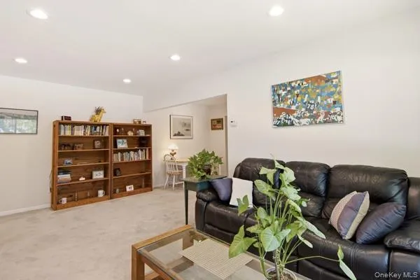 105 Prime Avenue, Huntington, NY, 1 Bedroom Bedrooms, 4 Rooms Rooms,1 BathroomBathrooms,Residential,For Rent,Prime,0,1024399 105 Prime Avenue, Huntington, NY, 1 Bedroom Bedrooms, 4 Rooms Rooms,1 BathroomBathrooms,Residential,For Rent,Prime,0,1024399