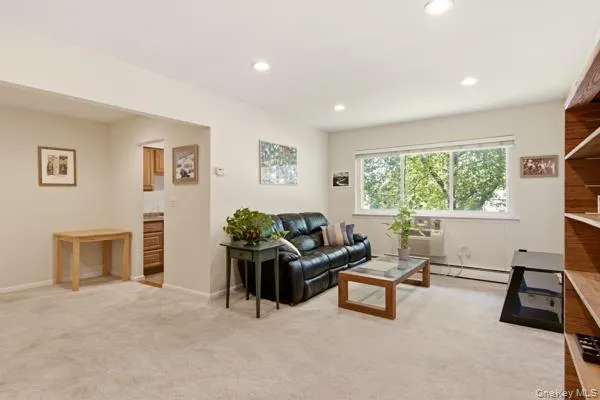 105 Prime Avenue, Huntington, NY, 1 Bedroom Bedrooms, 4 Rooms Rooms,1 BathroomBathrooms,Residential,For Rent,Prime,0,1024399 105 Prime Avenue, Huntington, NY, 1 Bedroom Bedrooms, 4 Rooms Rooms,1 BathroomBathrooms,Residential,For Rent,Prime,0,1024399